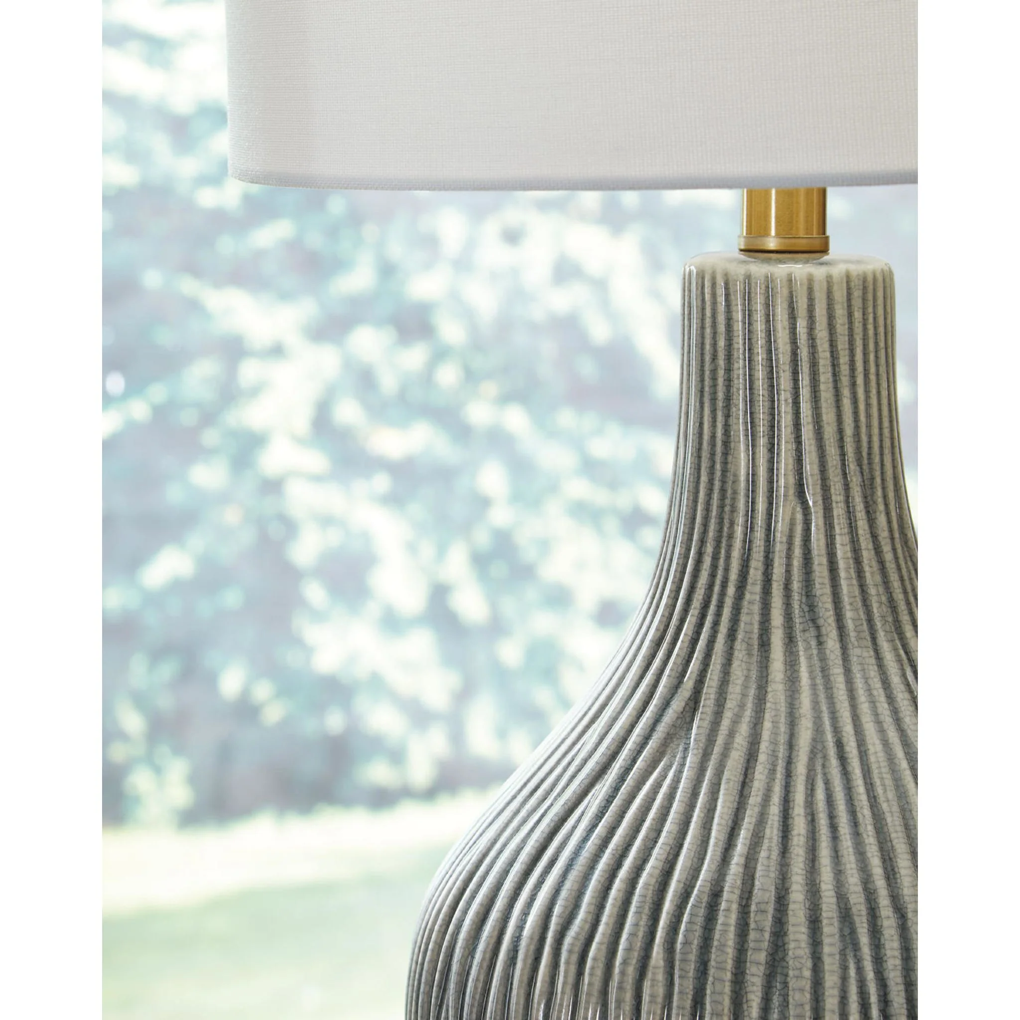 Judlen Table Lamp - Image 4