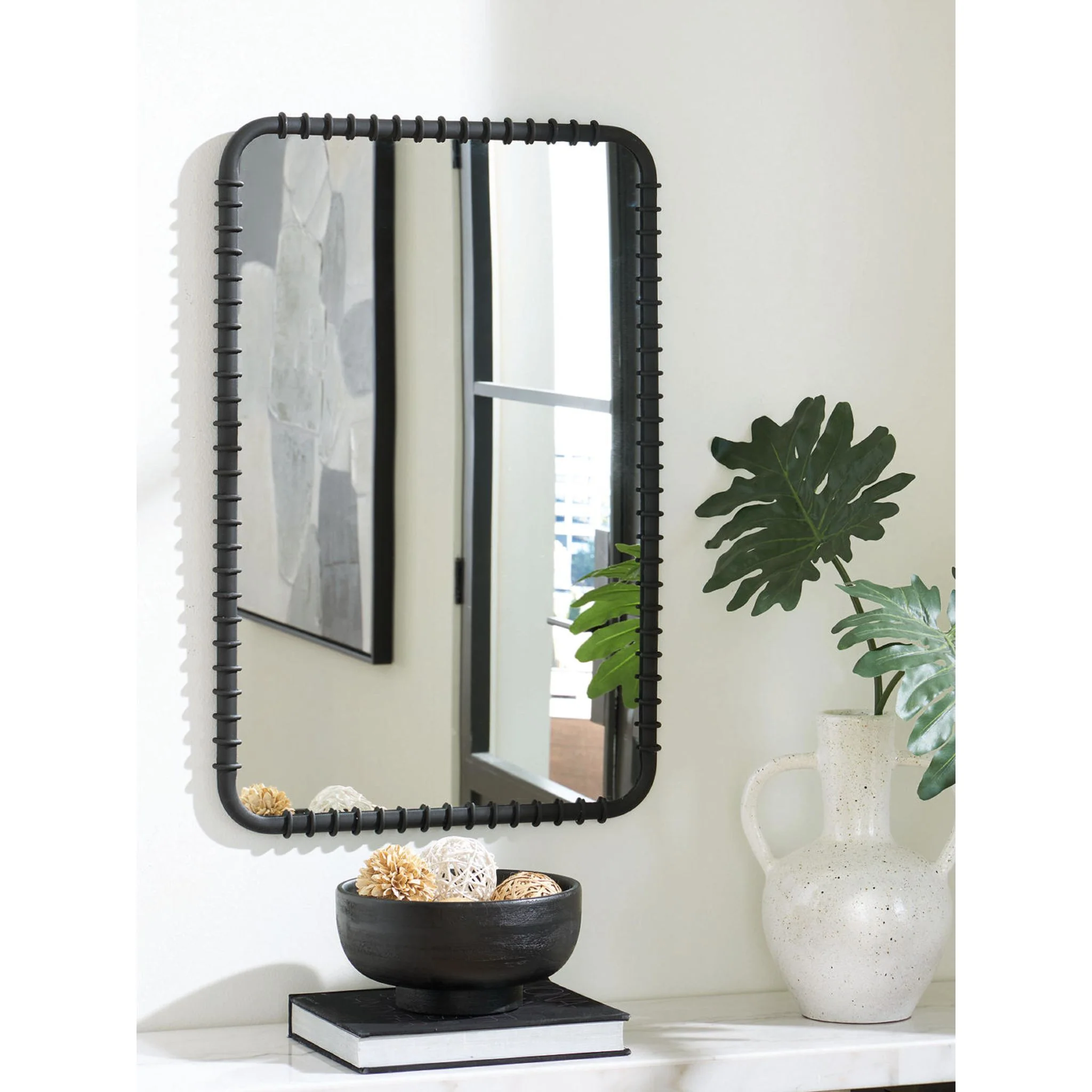 Judlow Accent Mirror - Image 2