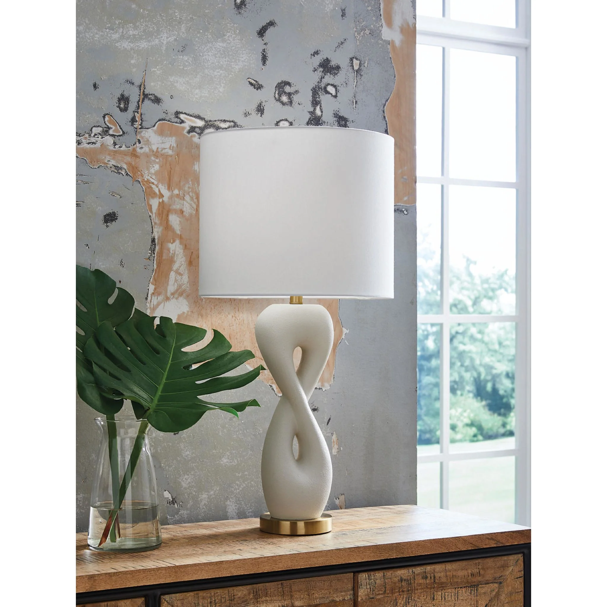 Judrich Table Lamp - Image 2