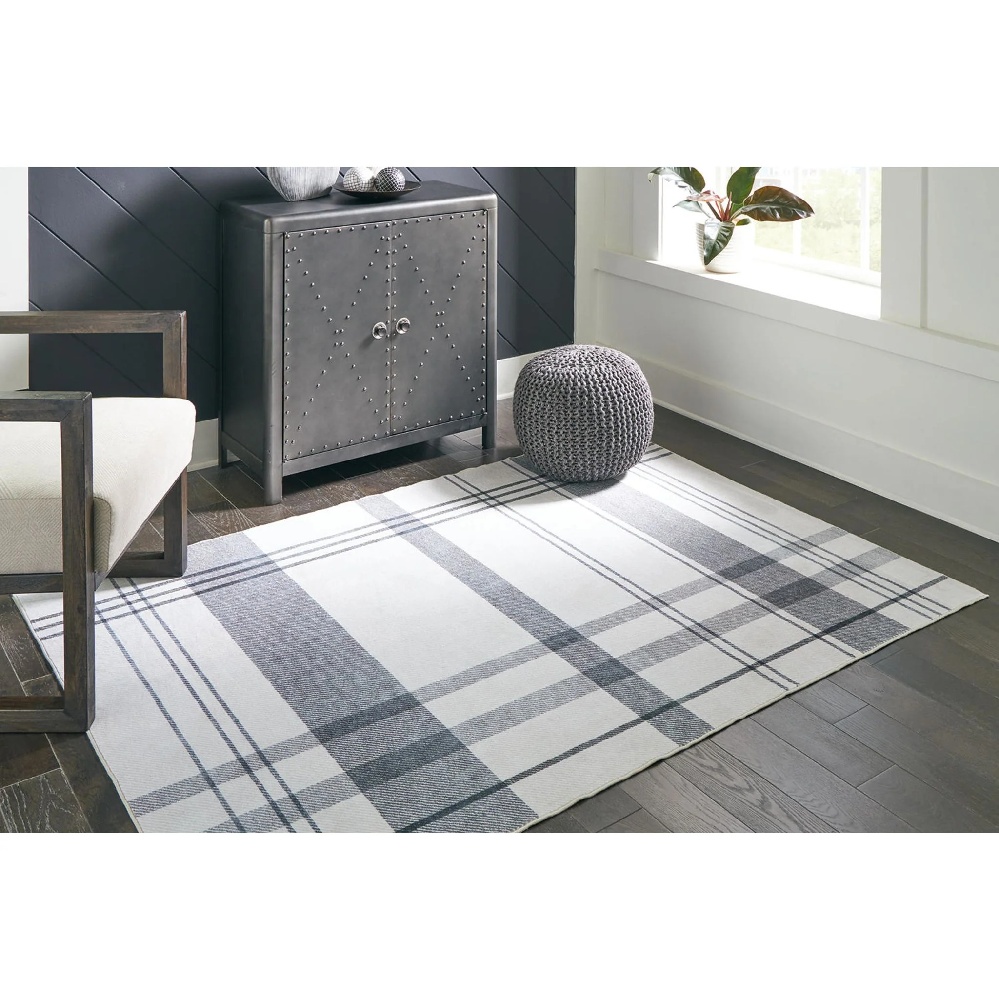 Kaidlow Area Rug - Image 2
