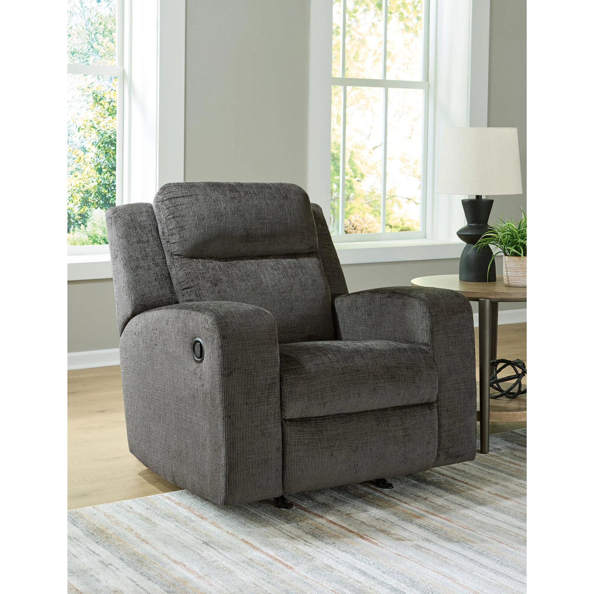 Kanlow Recliner - Image 2