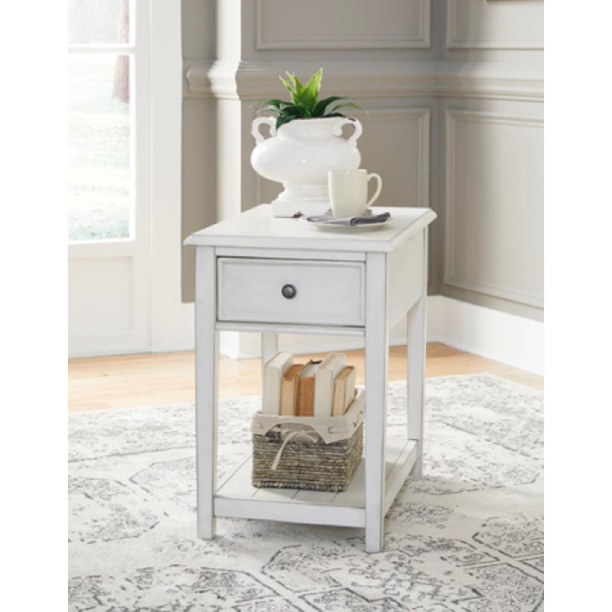Kanwyn Rectangle End Table - Image 2