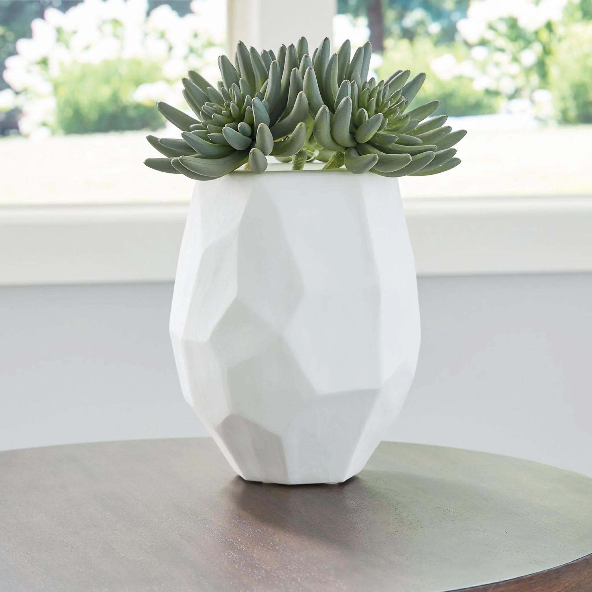 Karenton Vase - Image 3