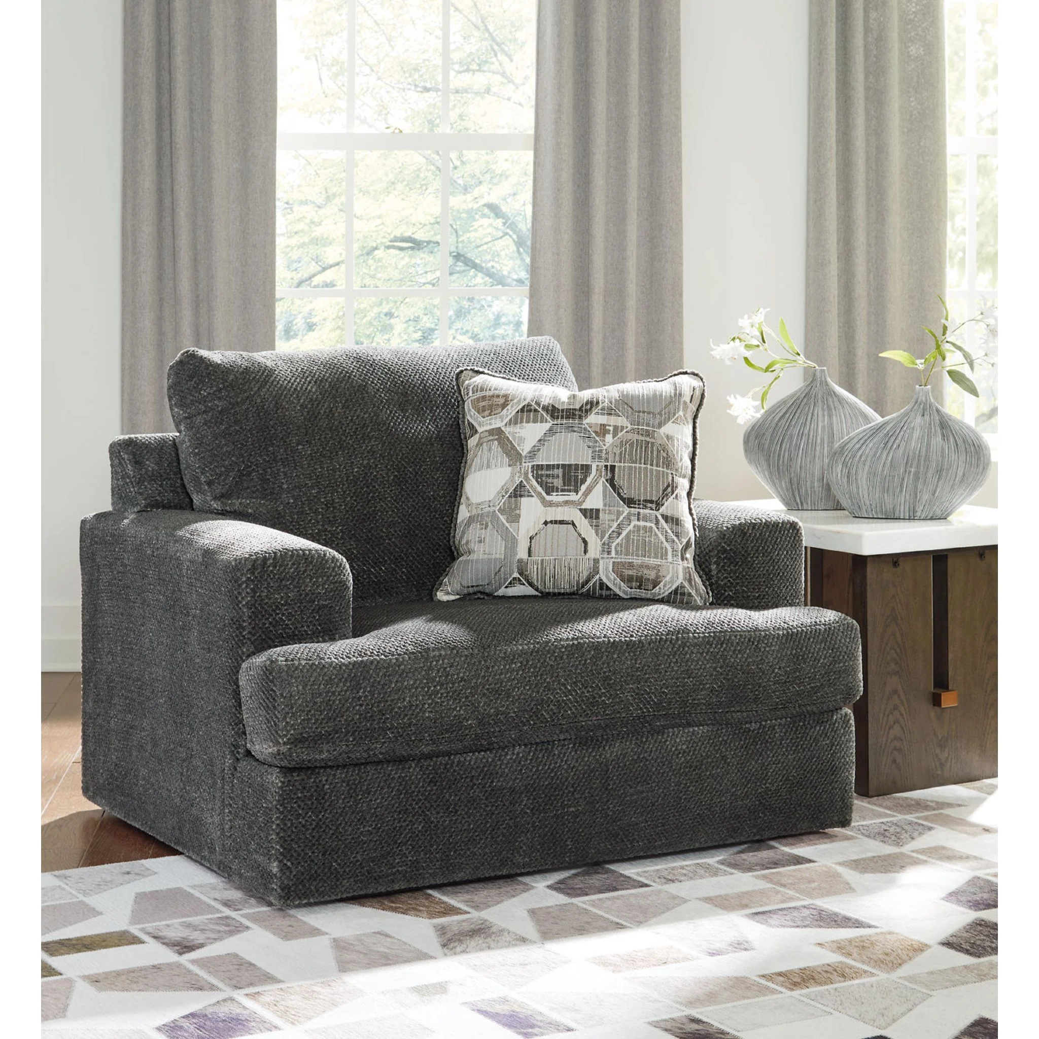Karinne Chair & a Half - Image 5
