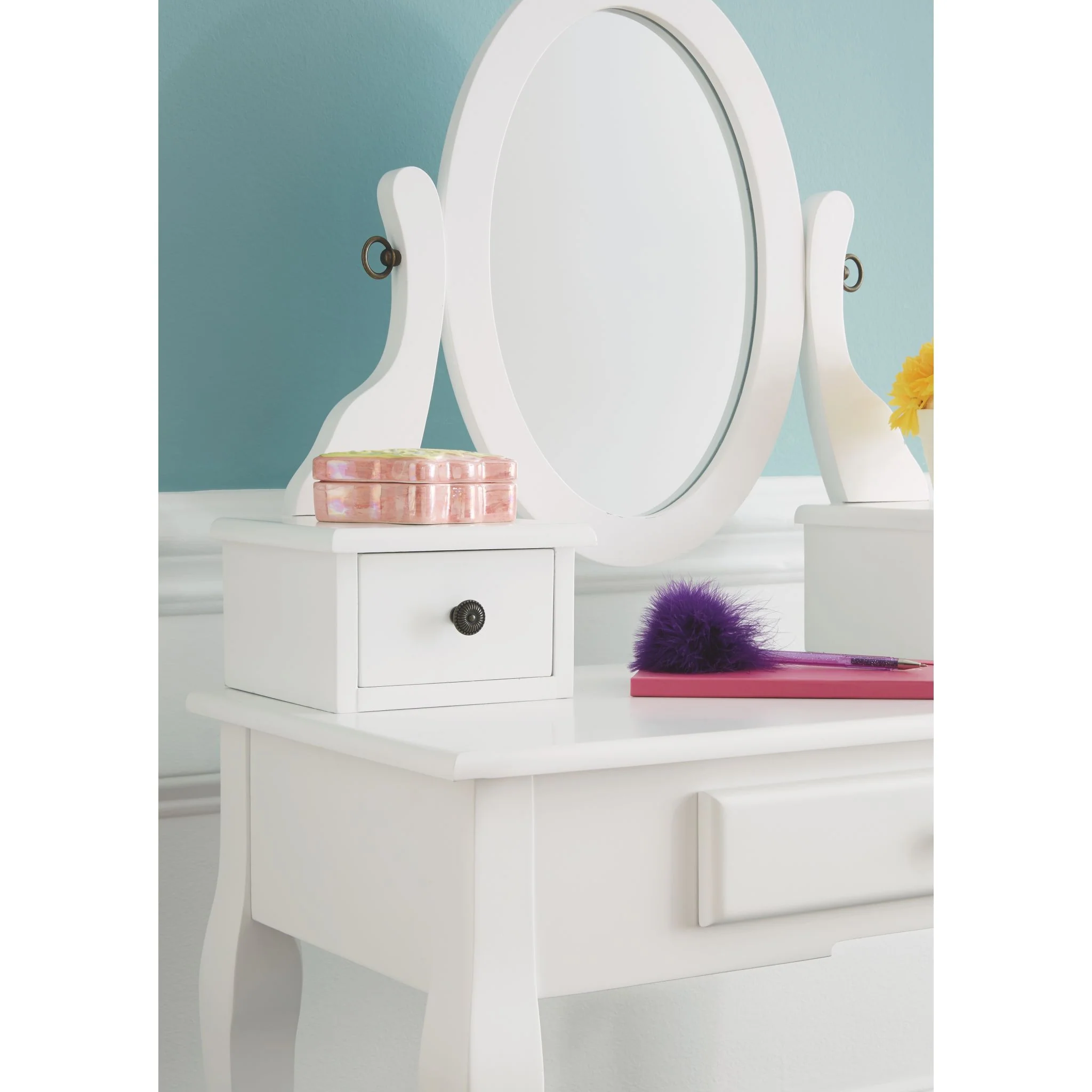 Kaslyn Vanity, Mirror & Stool - Image 6
