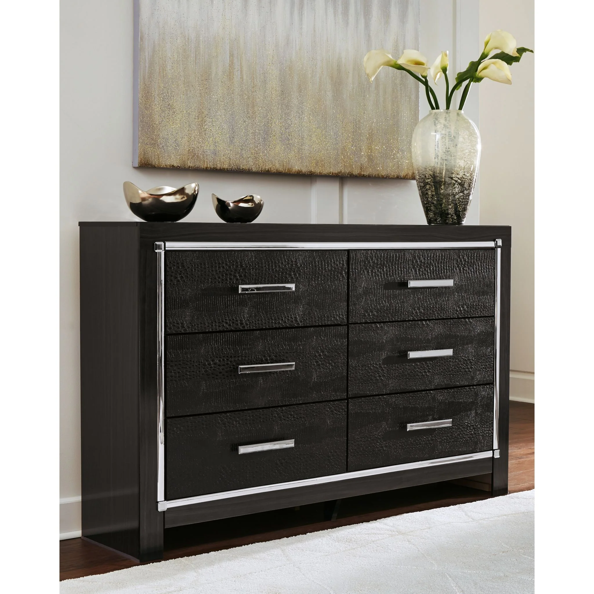 Kaydell Dresser - Image 4