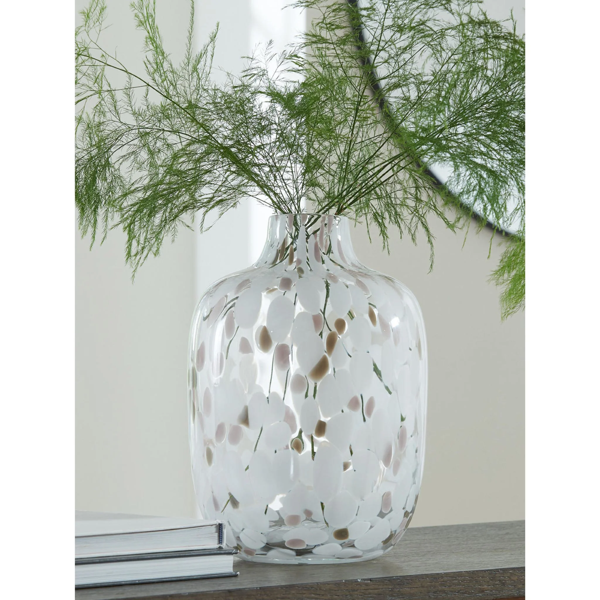 Keelton Vase - Image 2