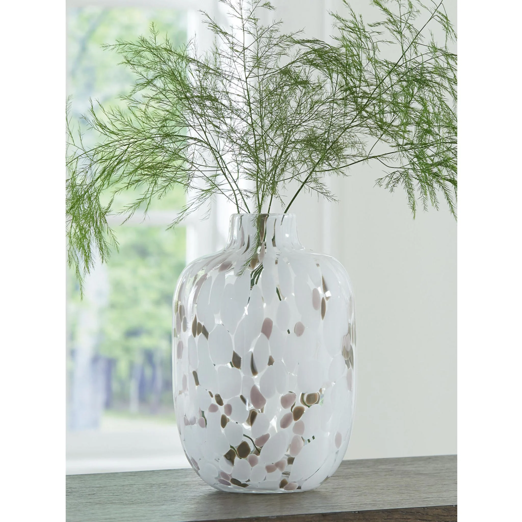 Keelton Vase - Image 2