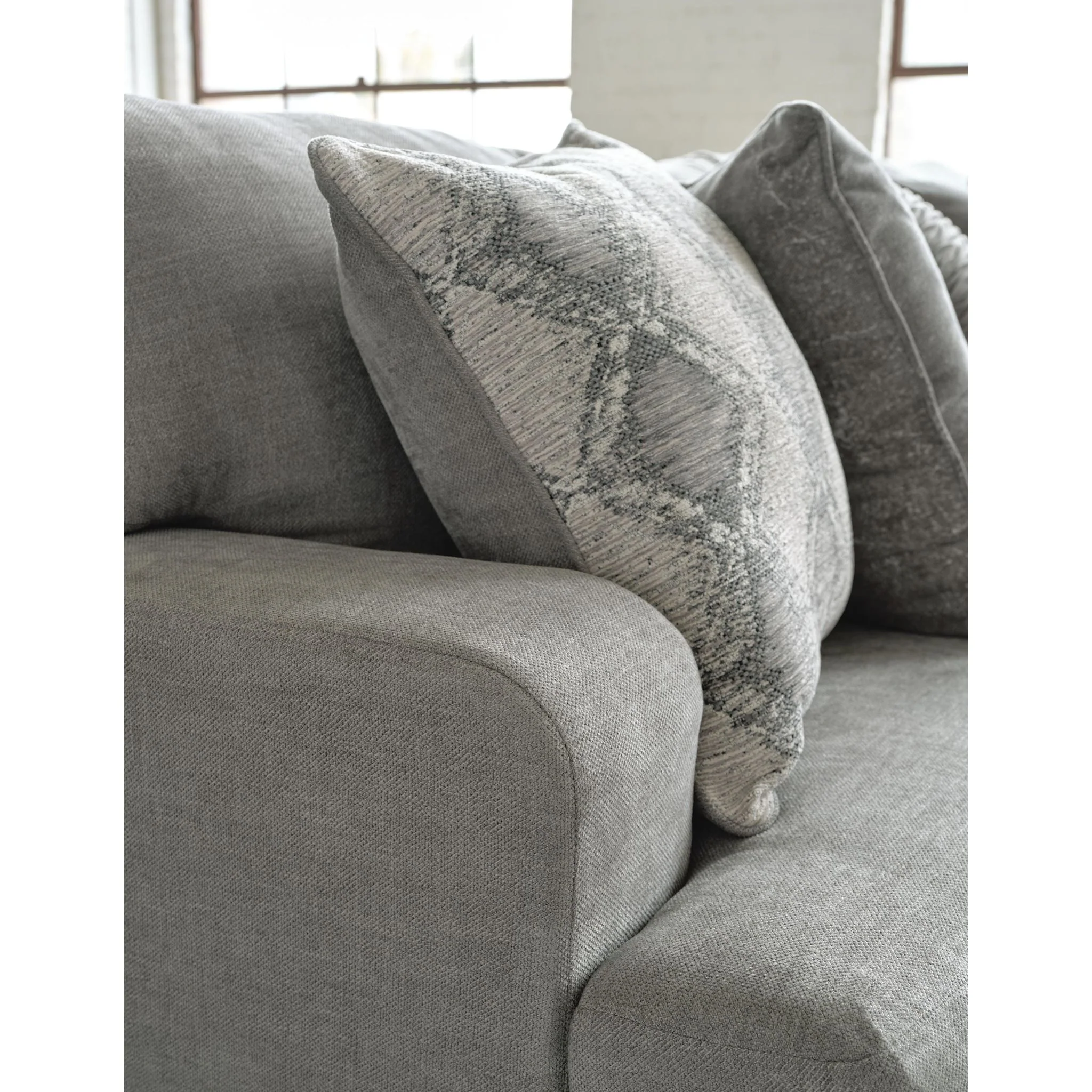Keener-Exclusive 5 Piece Sectional - Image 9