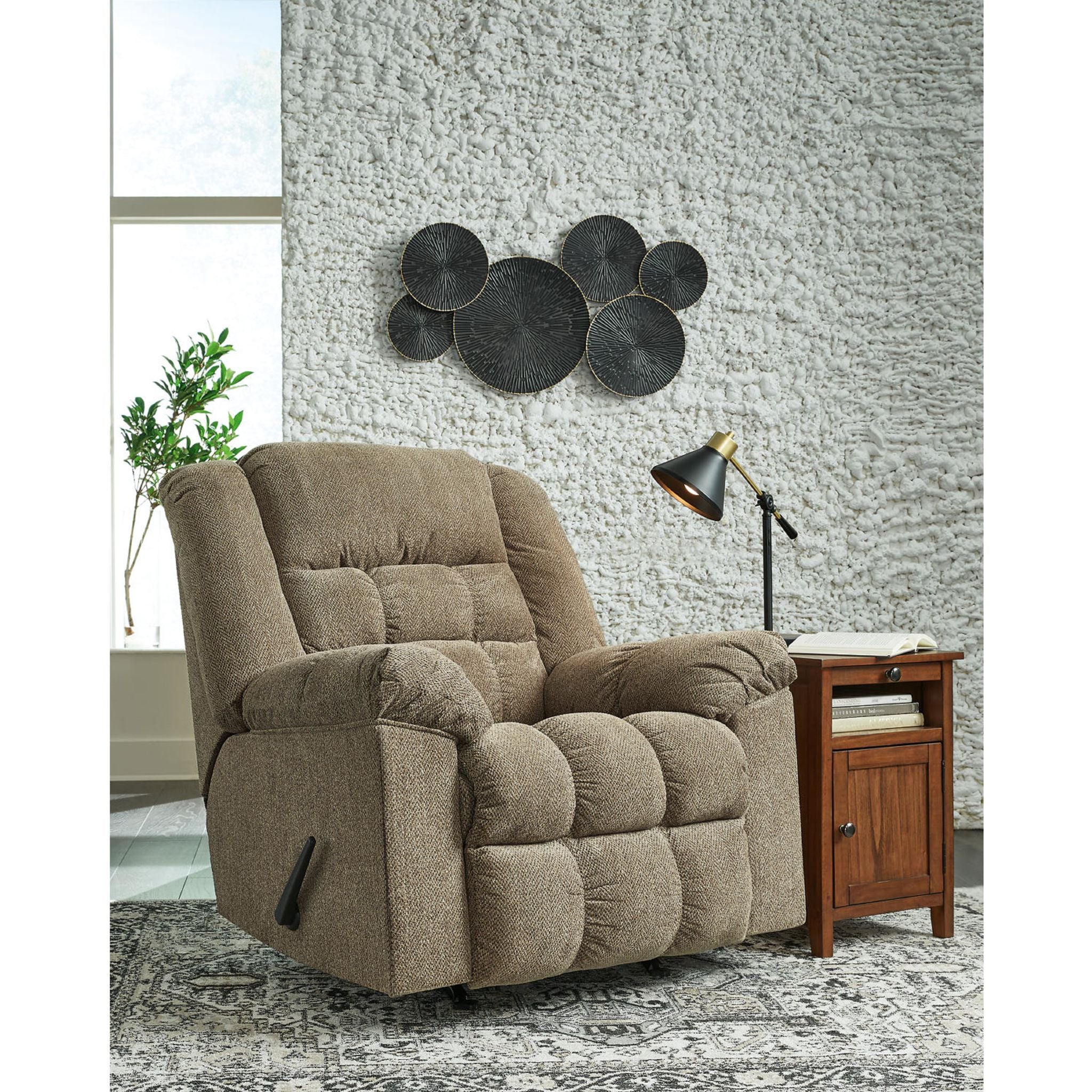 Kegler Rocker Recliner - Image 4