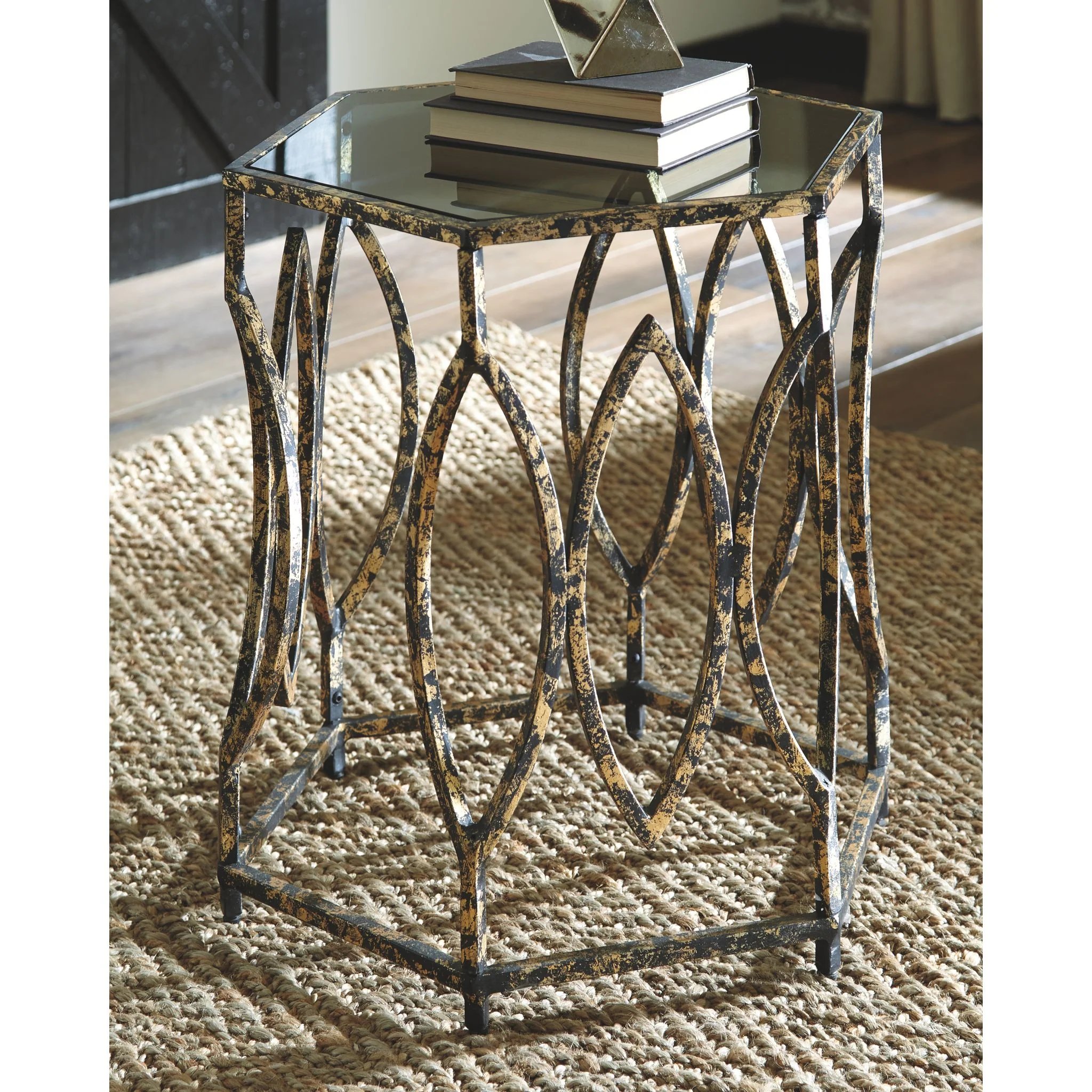 Keita Accent Table - Image 2