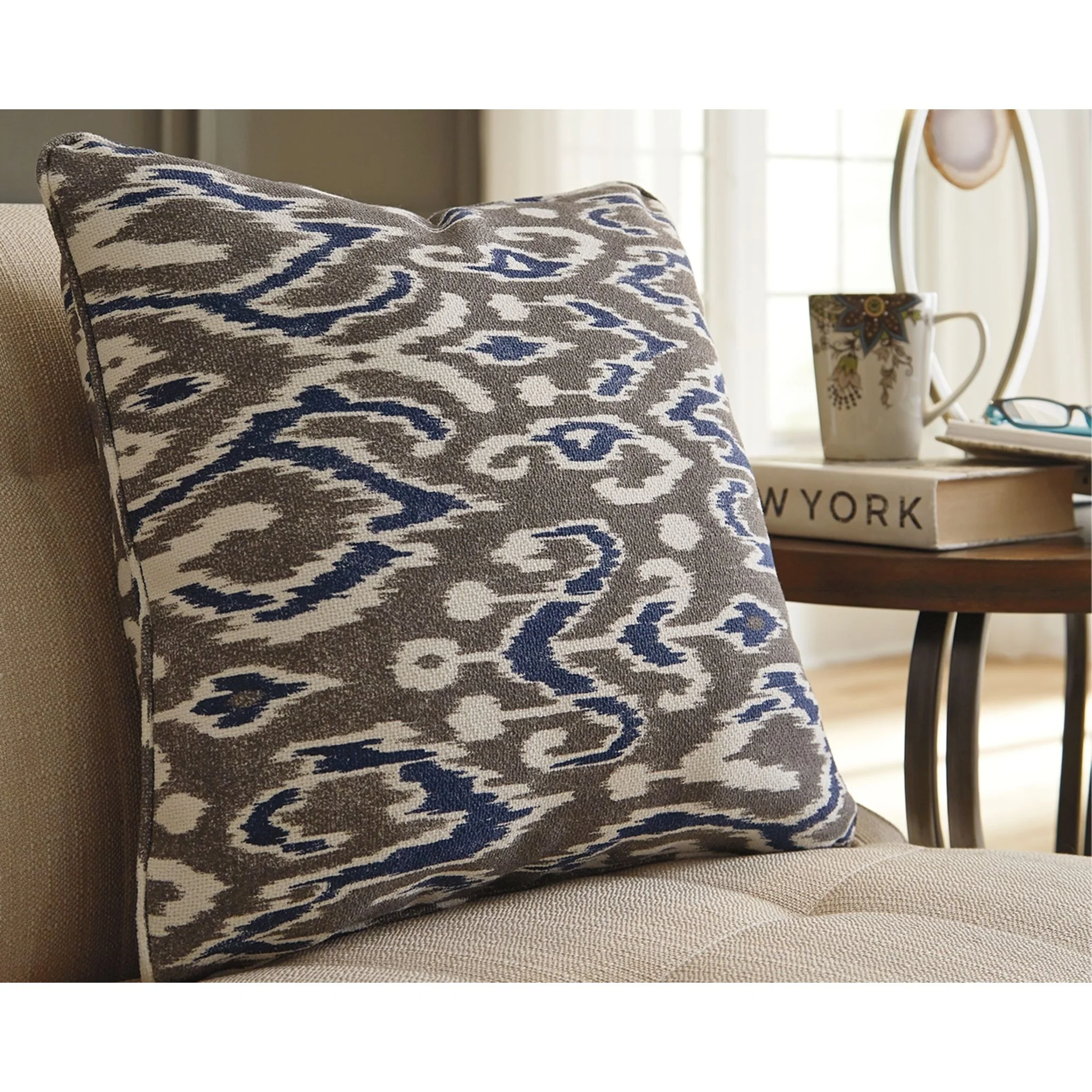 Kenley Pillow - Image 3