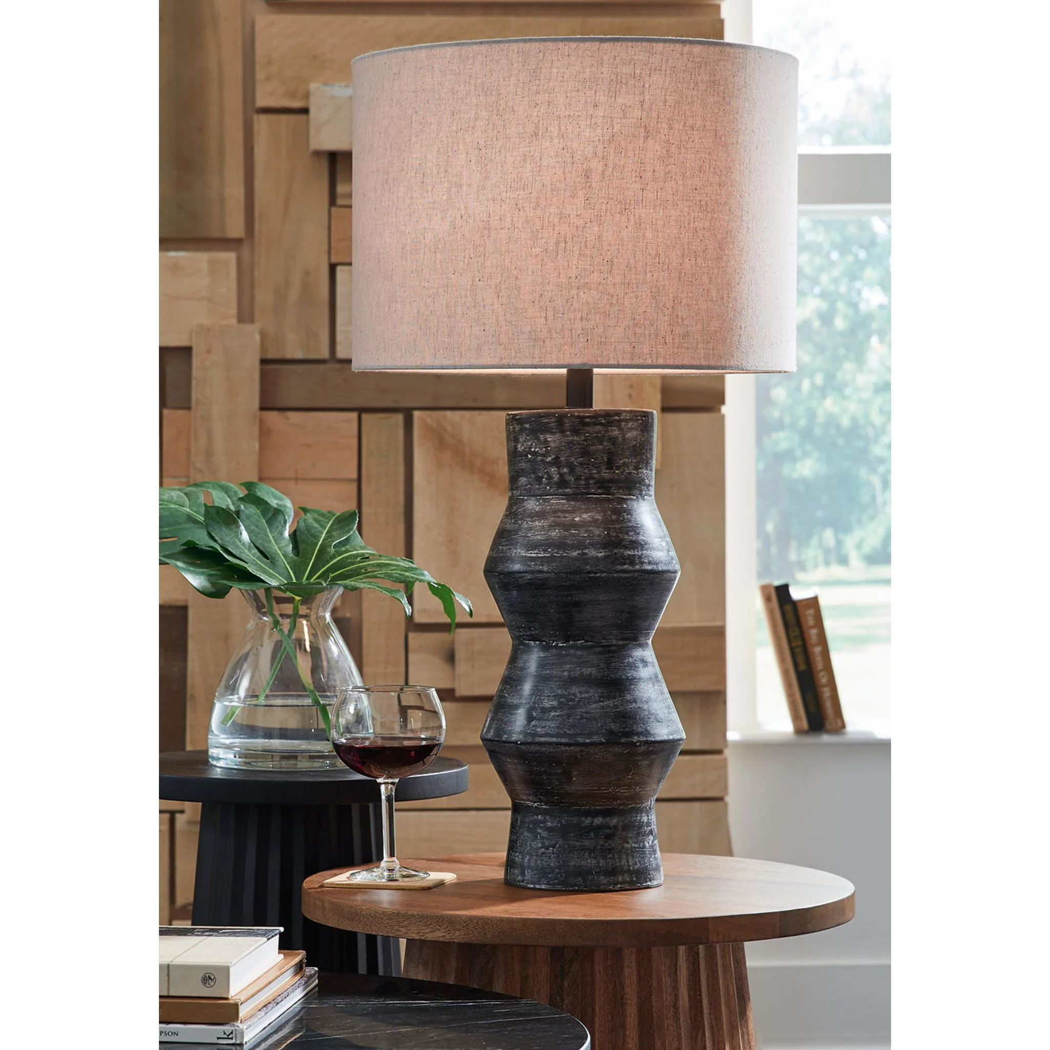 Kerbert Table Lamp - Image 2