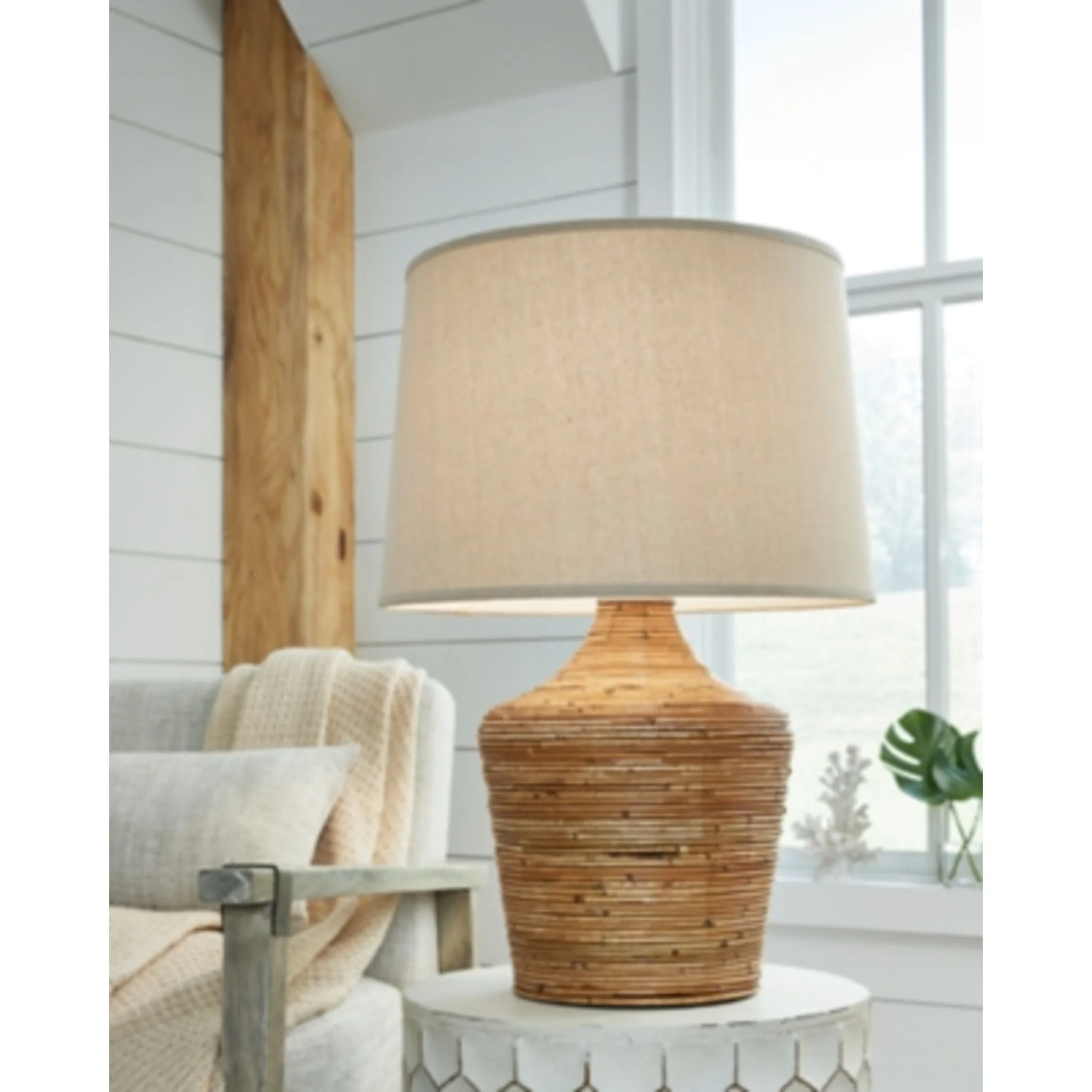 Kerrus Table Lamp (Single) - Image 2