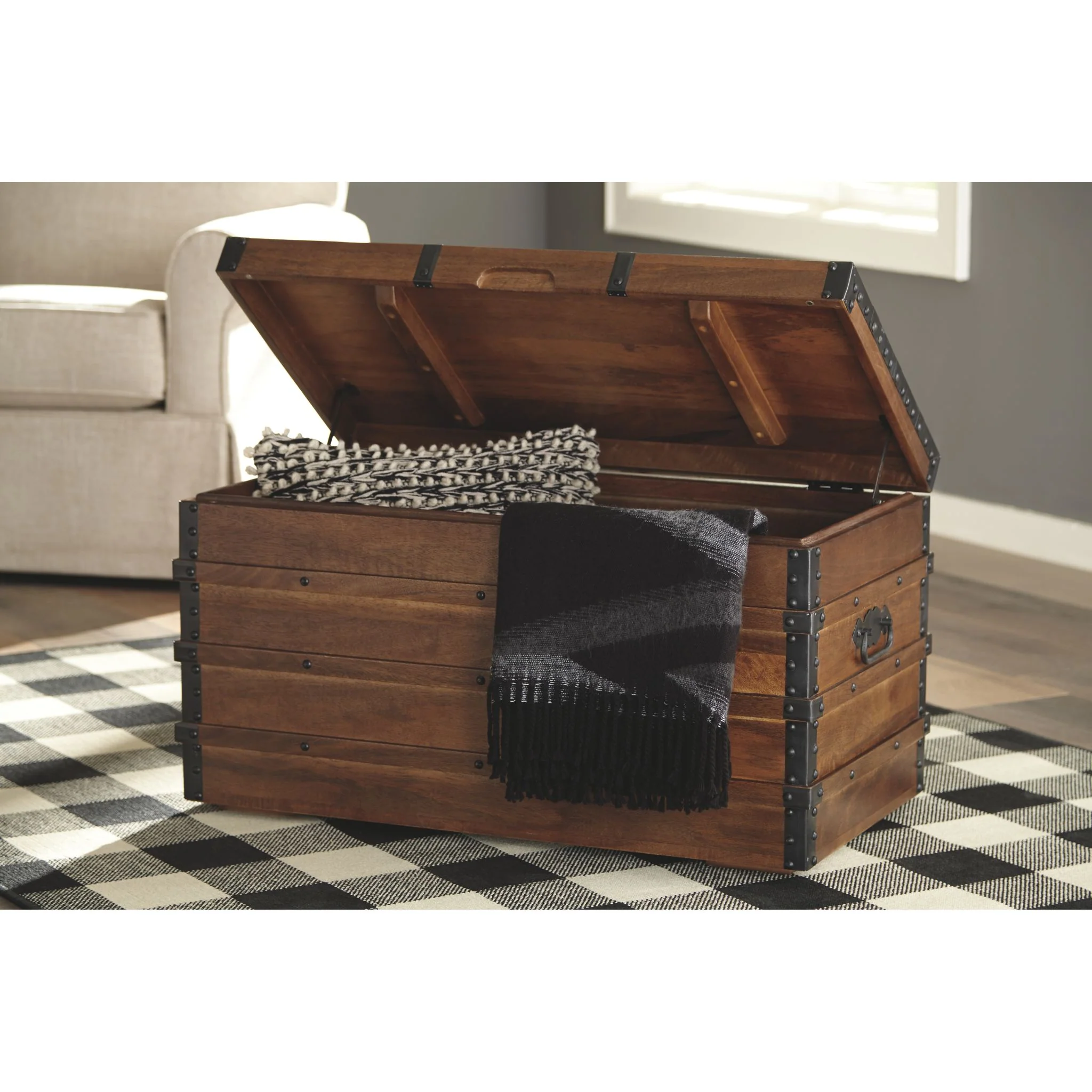 Kettleby Trunk - Image 9