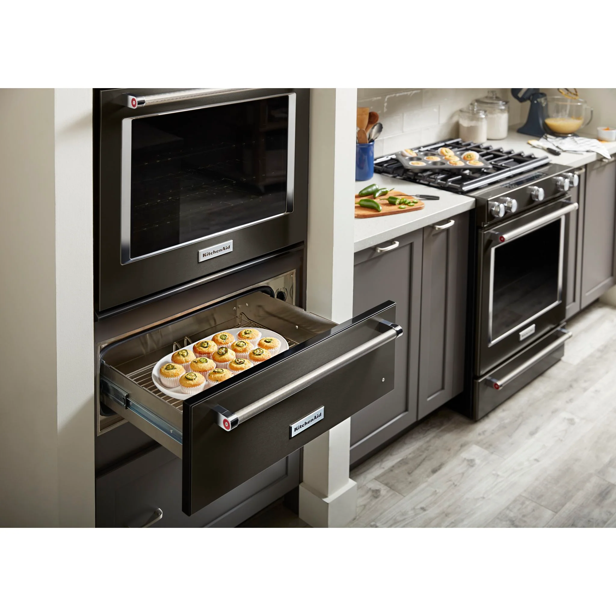 KitchenAid 27'' Slow Cook Warming Drawer with PrintShield Finish - Black Stainless (KOWT107EBS) - Image 16