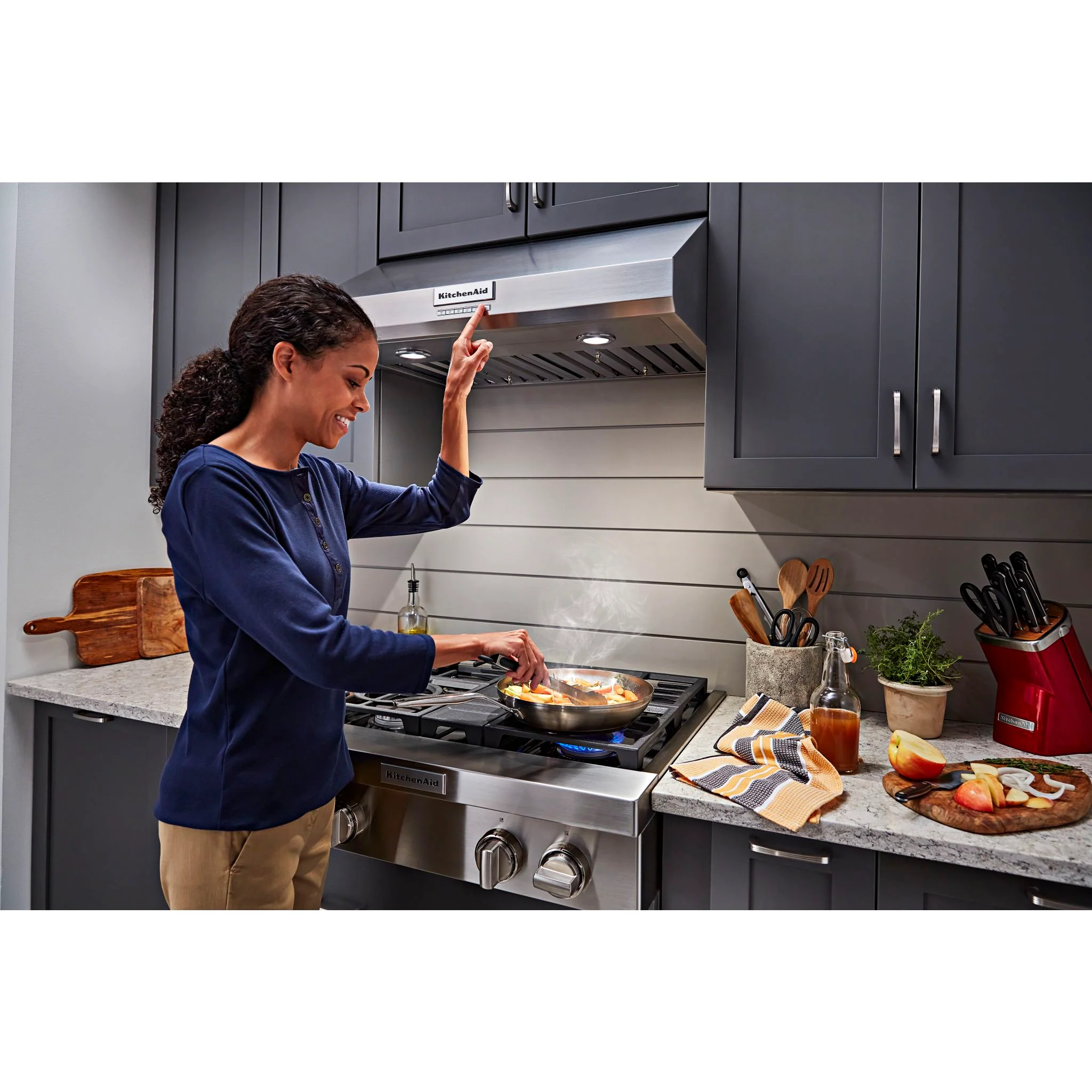 KitchenAid 30" 585 CFM Motor Class Commercial-Style Under-Cabinet Range Hood System -Stainless Steel (KVUC600KSS) - Image 6