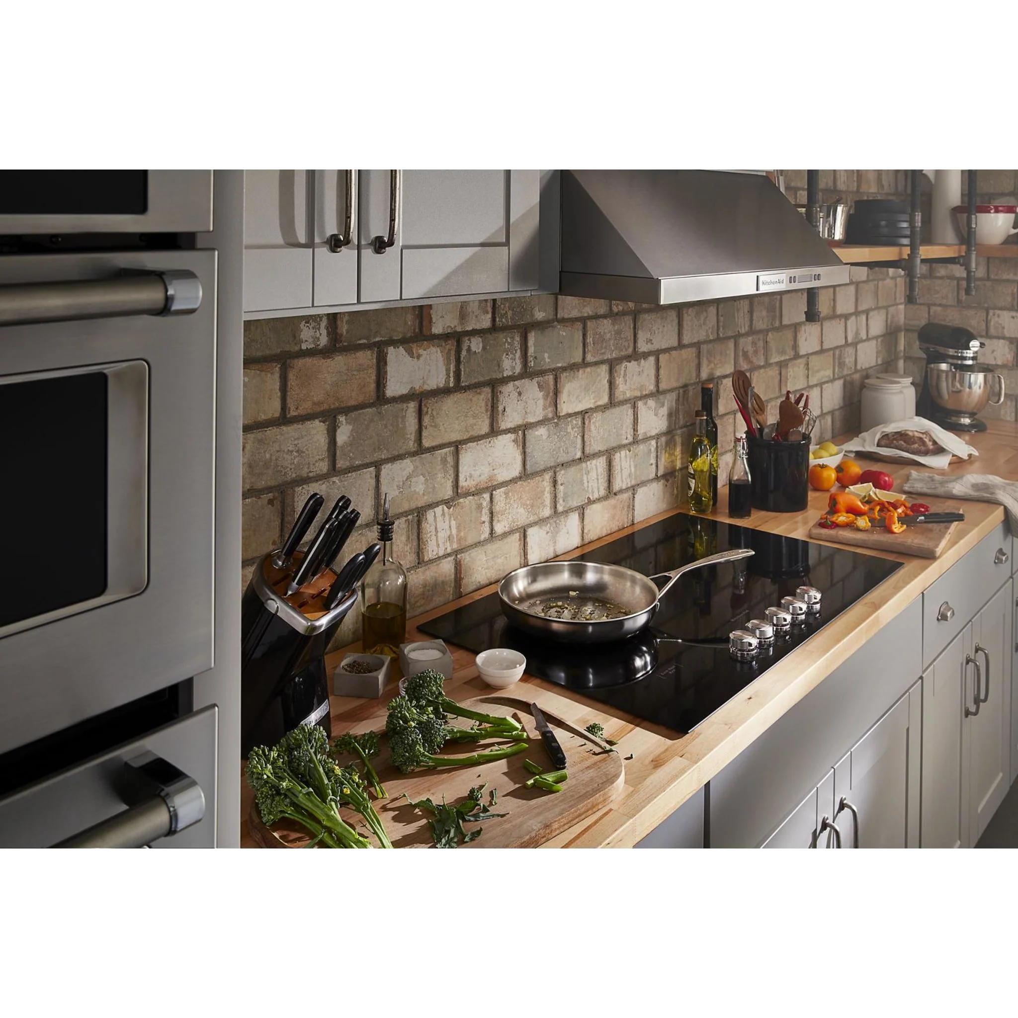 KitchenAid 36" Electric Cooktop with 5 Elements and Knob Controls -Black (KCES556HBL) - Image 14