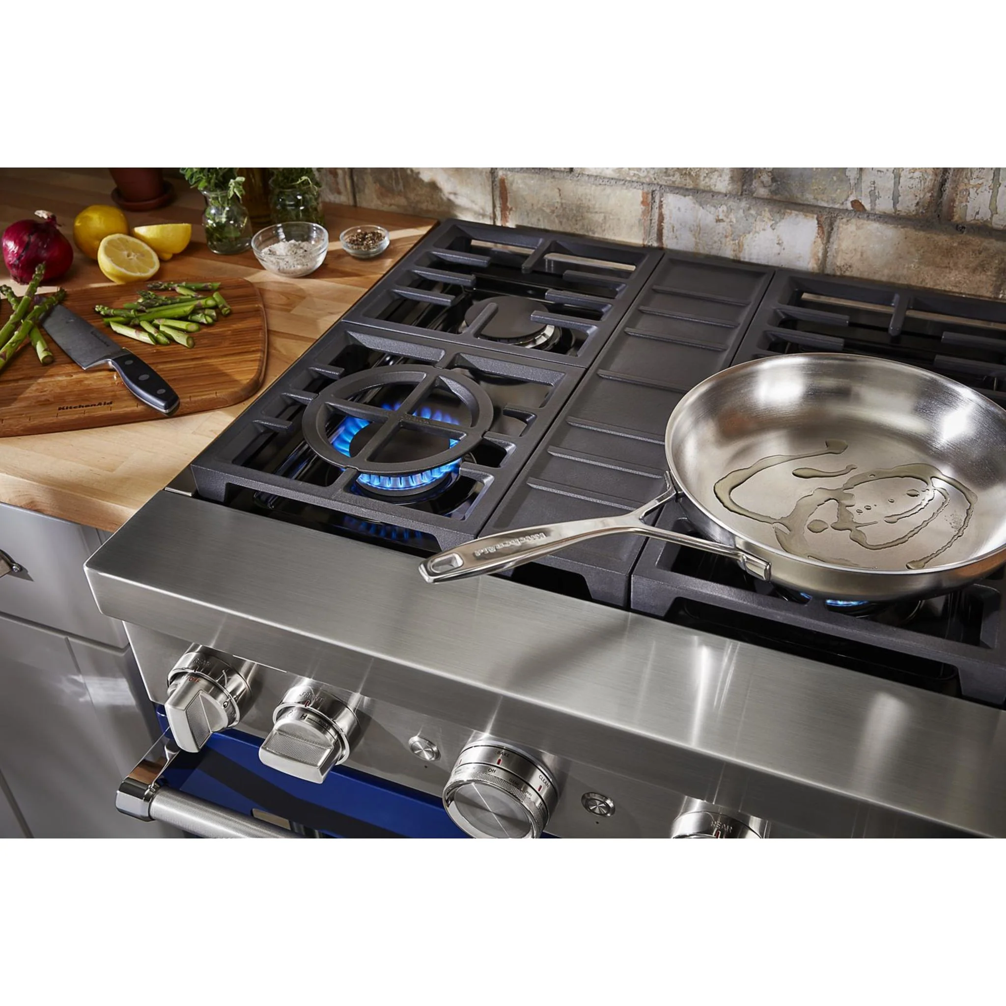 KitchenAid  30'' Smart Commercial-Style Dual Fuel Range with 4 Burners - Ink Blue (KFDC500JIB) - Image 17