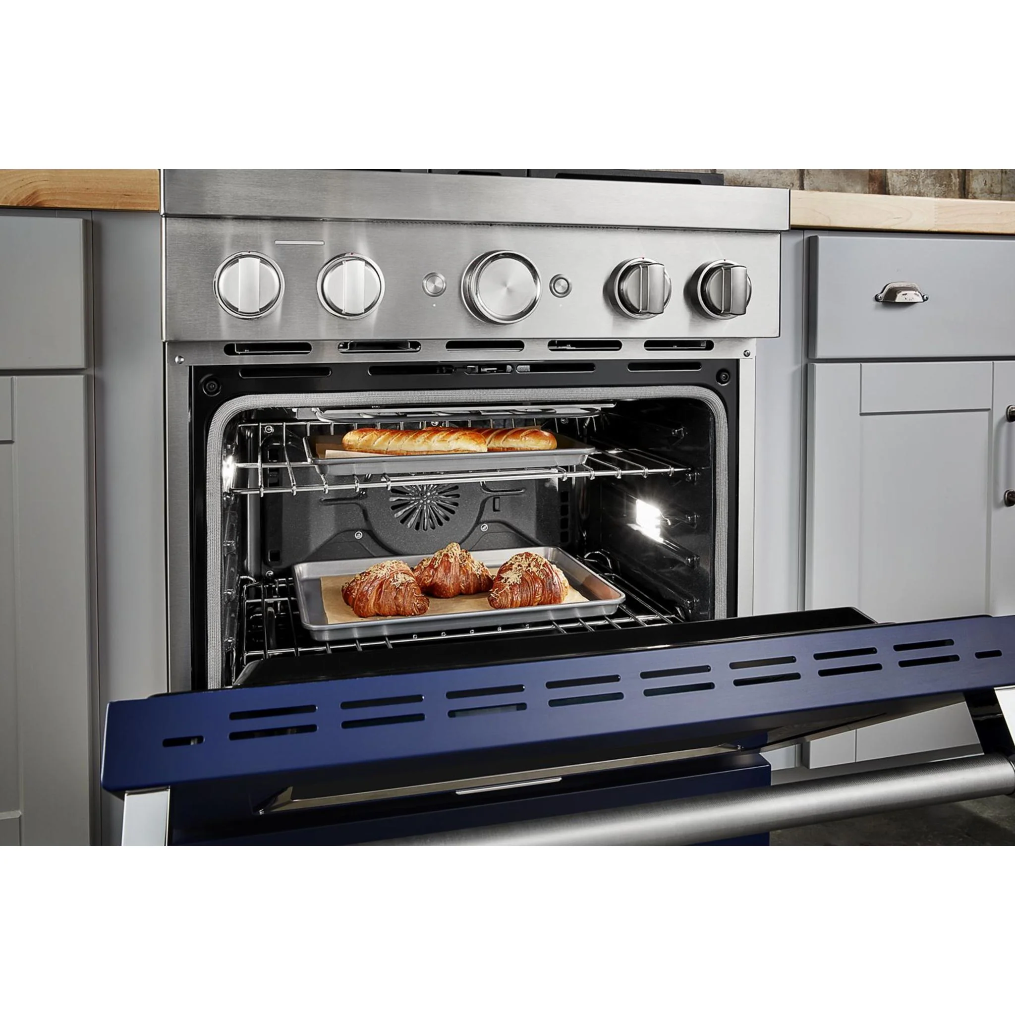 KitchenAid  30'' Smart Commercial-Style Dual Fuel Range with 4 Burners - Ink Blue (KFDC500JIB) - Image 20