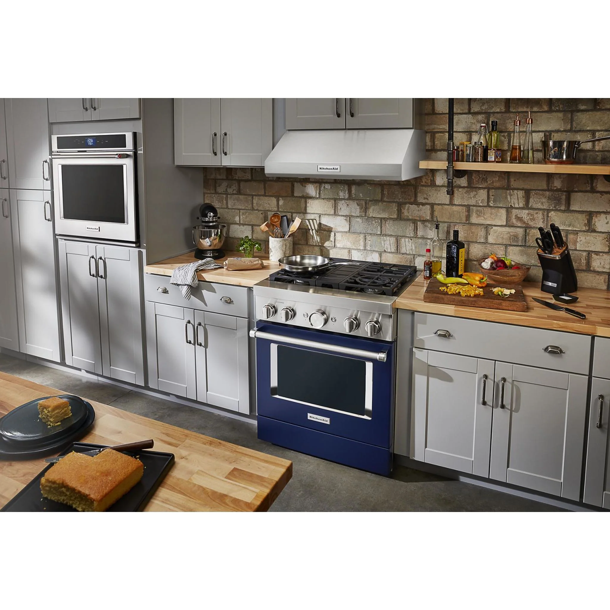 KitchenAid  30'' Smart Commercial-Style Dual Fuel Range with 4 Burners - Ink Blue (KFDC500JIB) - Image 29