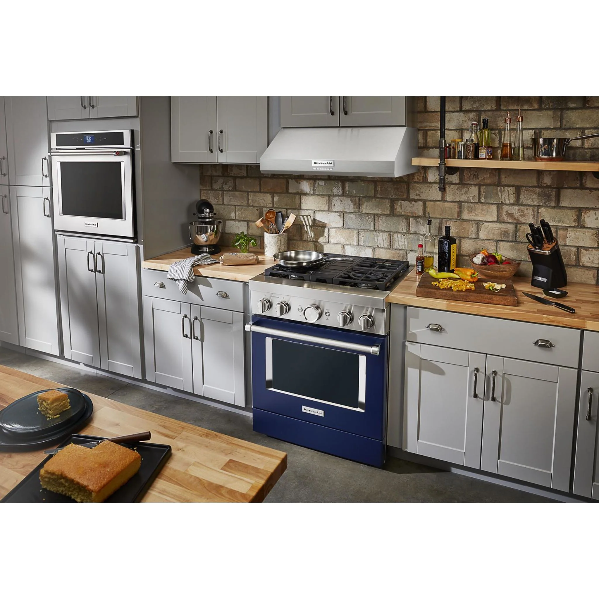 KitchenAid  30'' Smart Commercial-Style Dual Fuel Range with 4 Burners - Ink Blue (KFDC500JIB) - Image 52