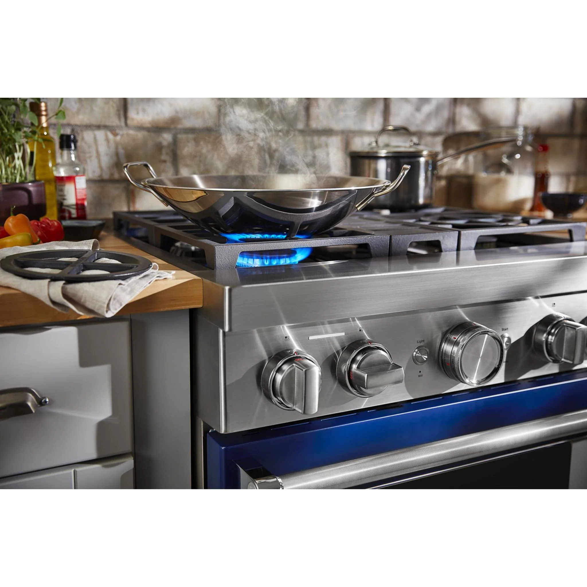 KitchenAid  30'' Smart Commercial-Style Dual Fuel Range with 4 Burners - Ink Blue (KFDC500JIB) - Image 53