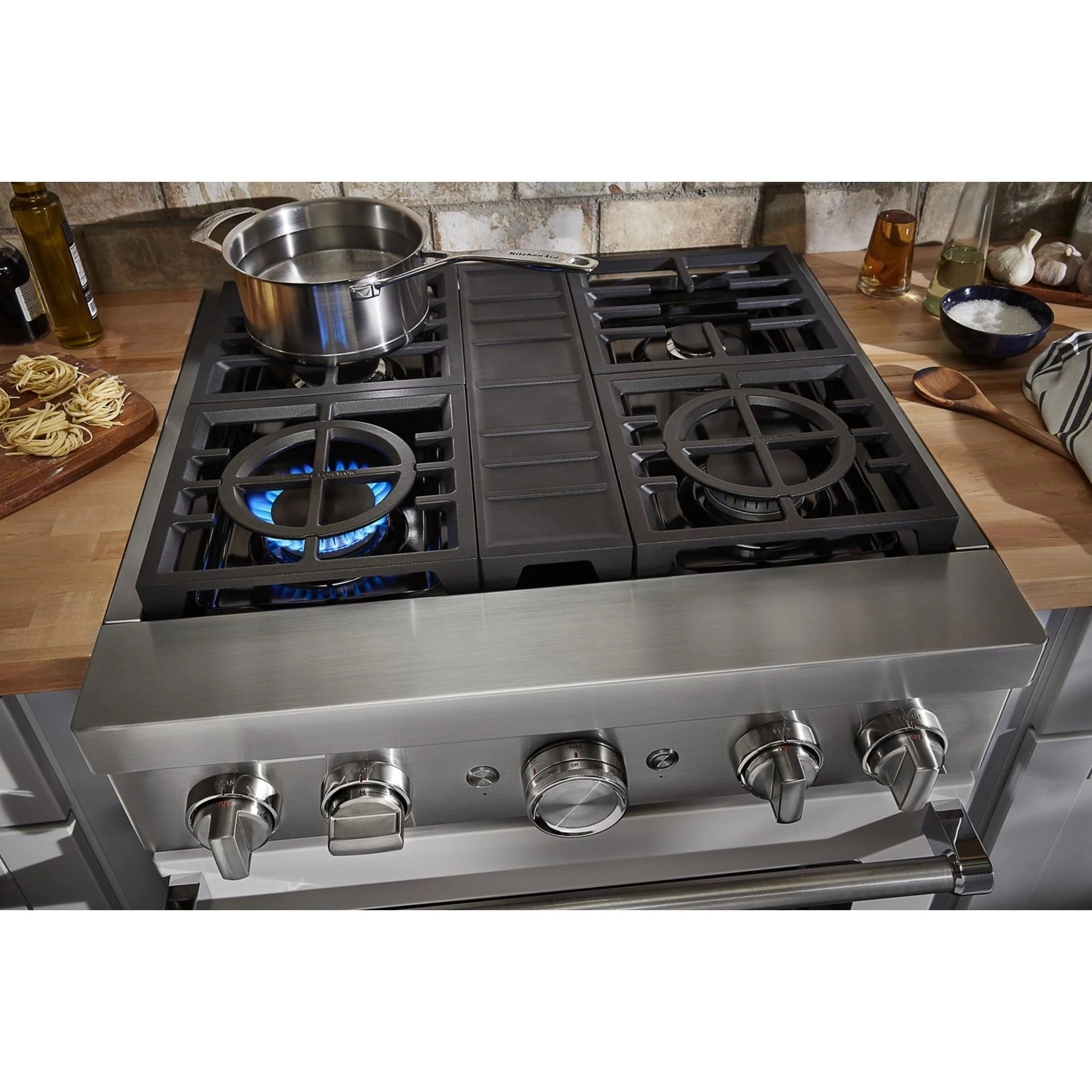 KitchenAid  30'' Smart Commercial-Style Dual Fuel Range with 4 Burners - Milkshake (KFDC500JMH) - Image 37