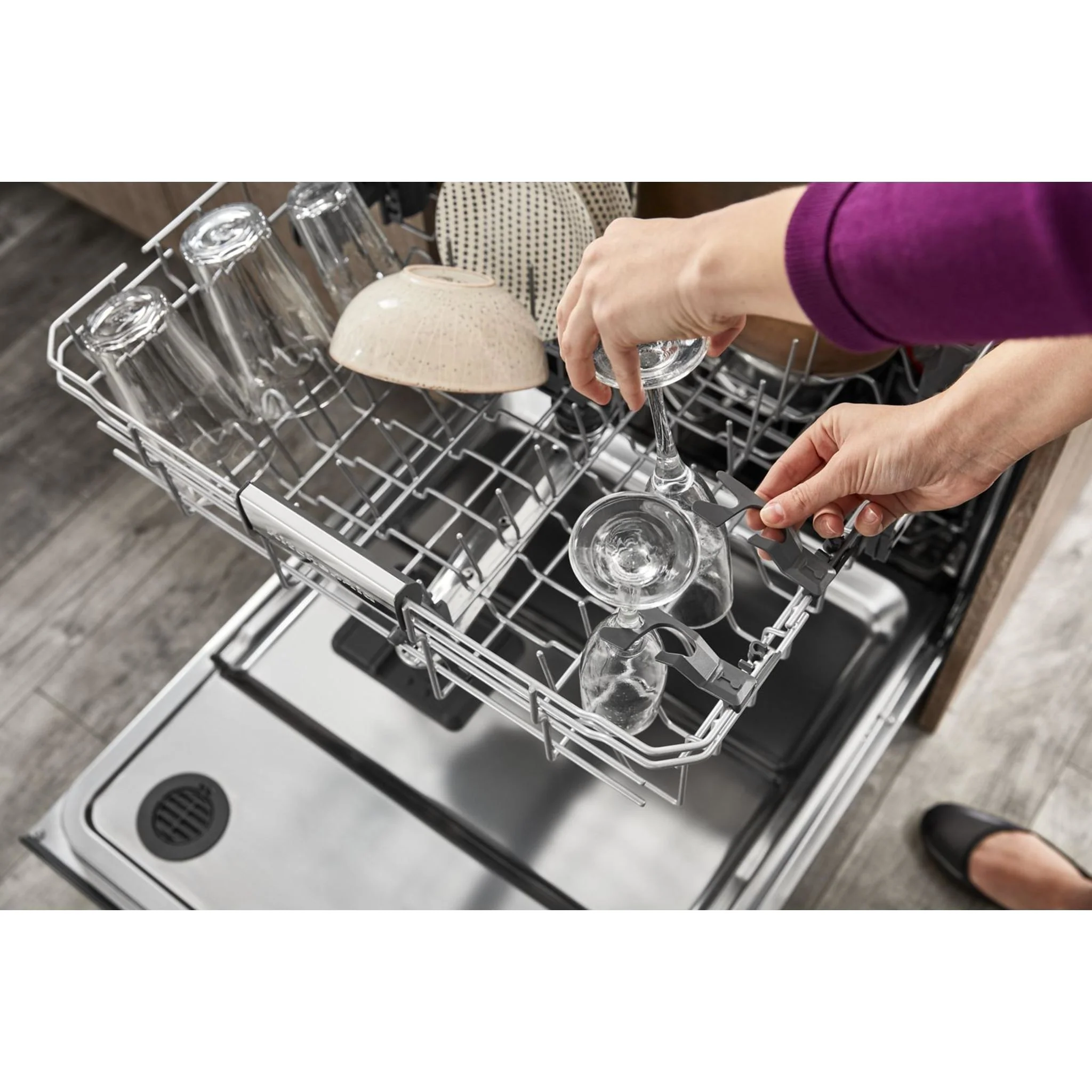 KitchenAid 44 dBA Dishwasher in PrintShield Finish with 360A° Max Jets Third Rack - Black Stainless (KDTM404KBS) - Image 12
