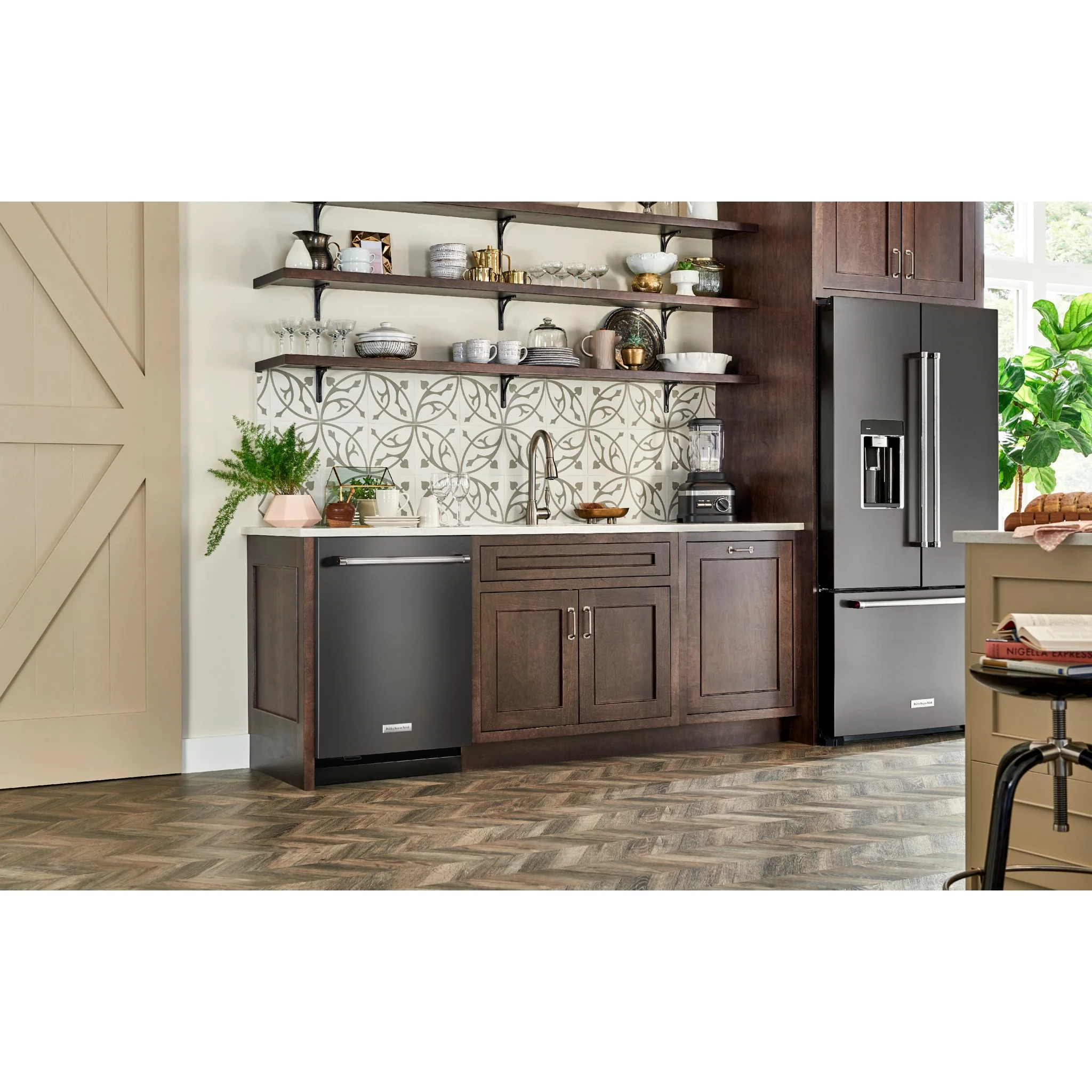 KitchenAid 44 dBA Dishwasher with 360A° Max Jets Third Rack and LED Interior Lighting - Black Stainless (KDTM804KBS) - Image 2