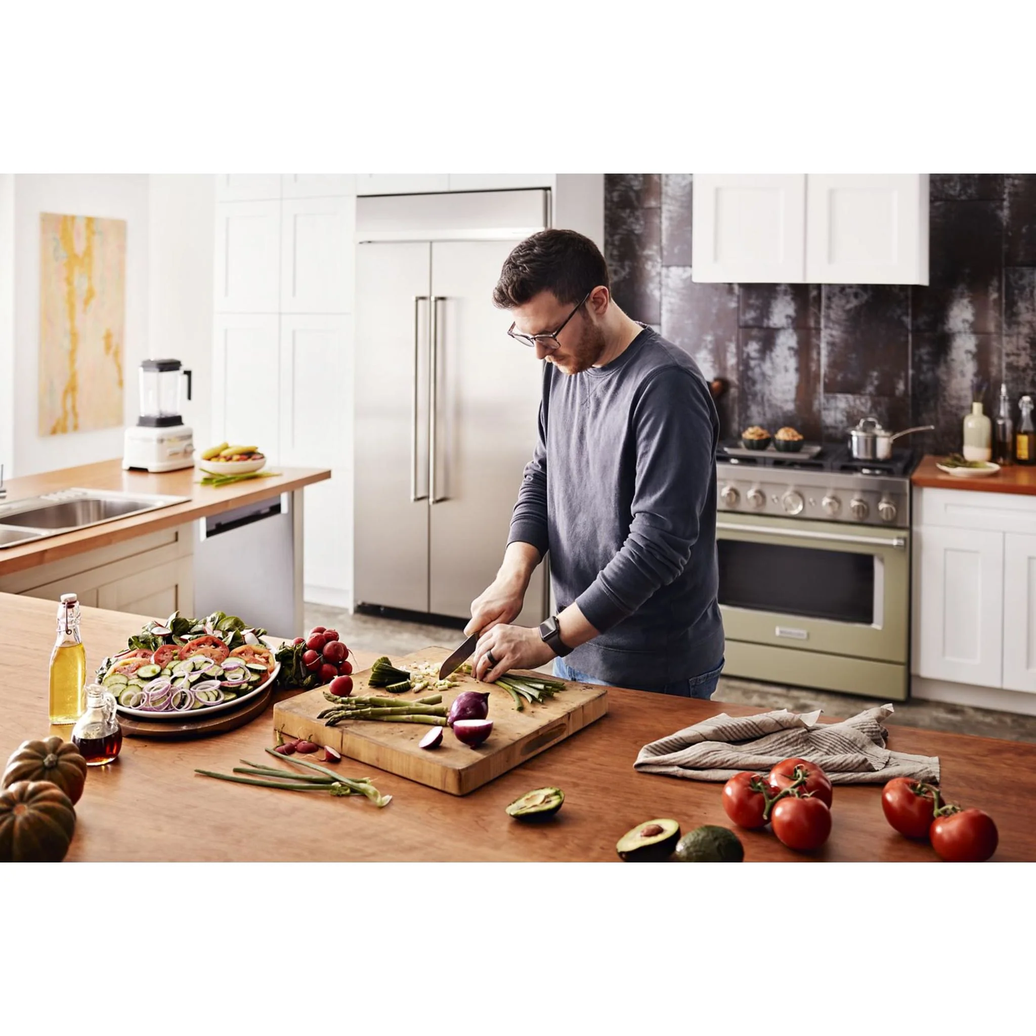 KitchenAid  36'' Smart Commercial-Style Dual Fuel Range with 6 Burners - Avocado Cream (KFDC506JAV) - Image 52