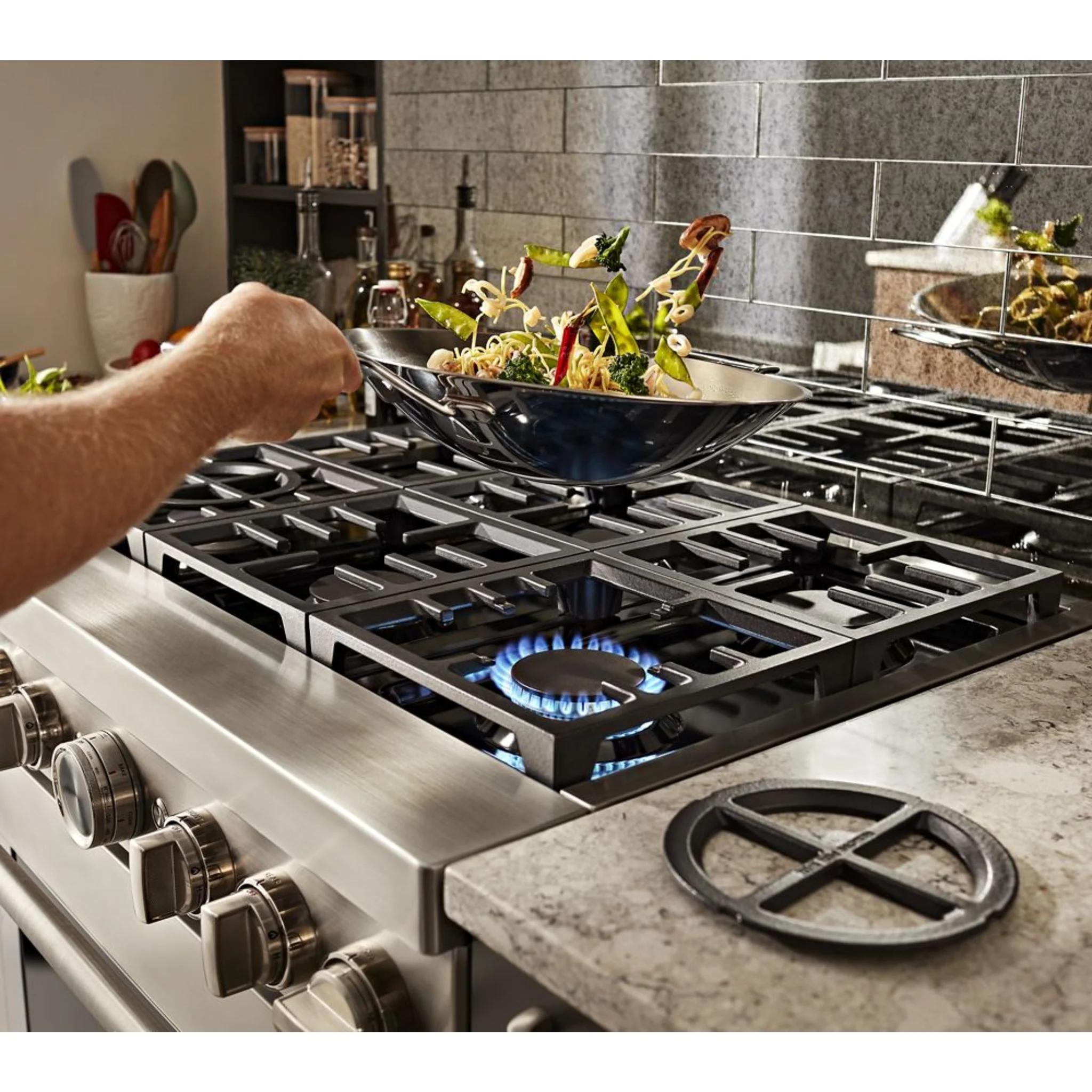 KitchenAid  36'' Smart Commercial-Style Dual Fuel Range with 6 Burners - Milkshake (KFDC506JMH) - Image 20