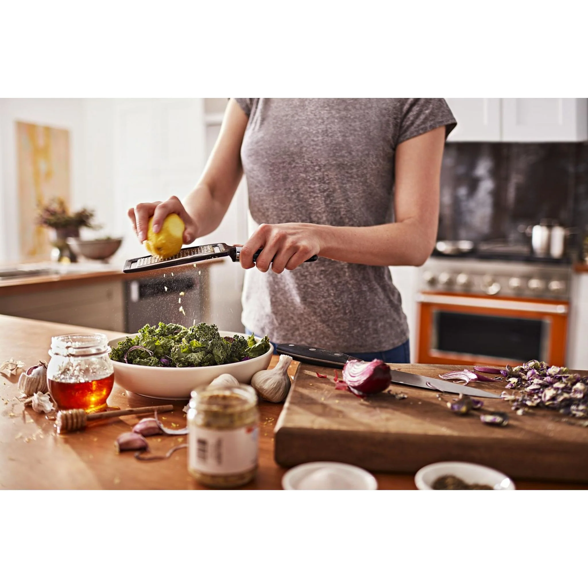 KitchenAid  36'' Smart Commercial-Style Gas Range with 6 Burners - Scorched Orange (KFGC506JSC) - Image 15