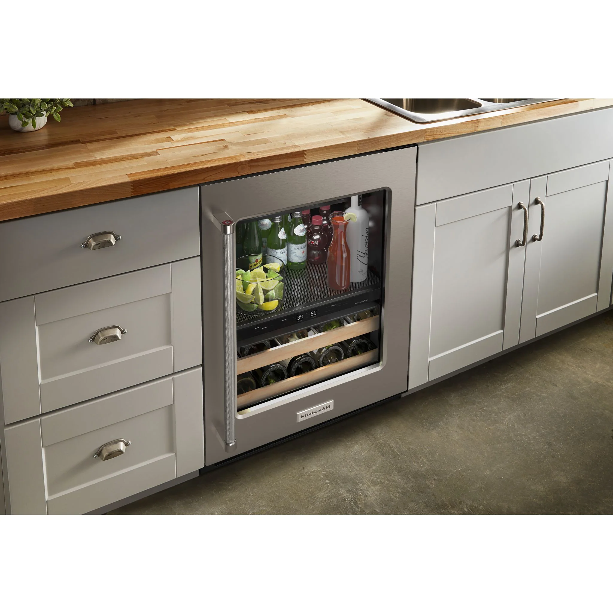 KitchenAid 24" Beverage Center with Glass Door and Wood-Front Racks - Stainless Steel (KUBR214KSB) - Image 7