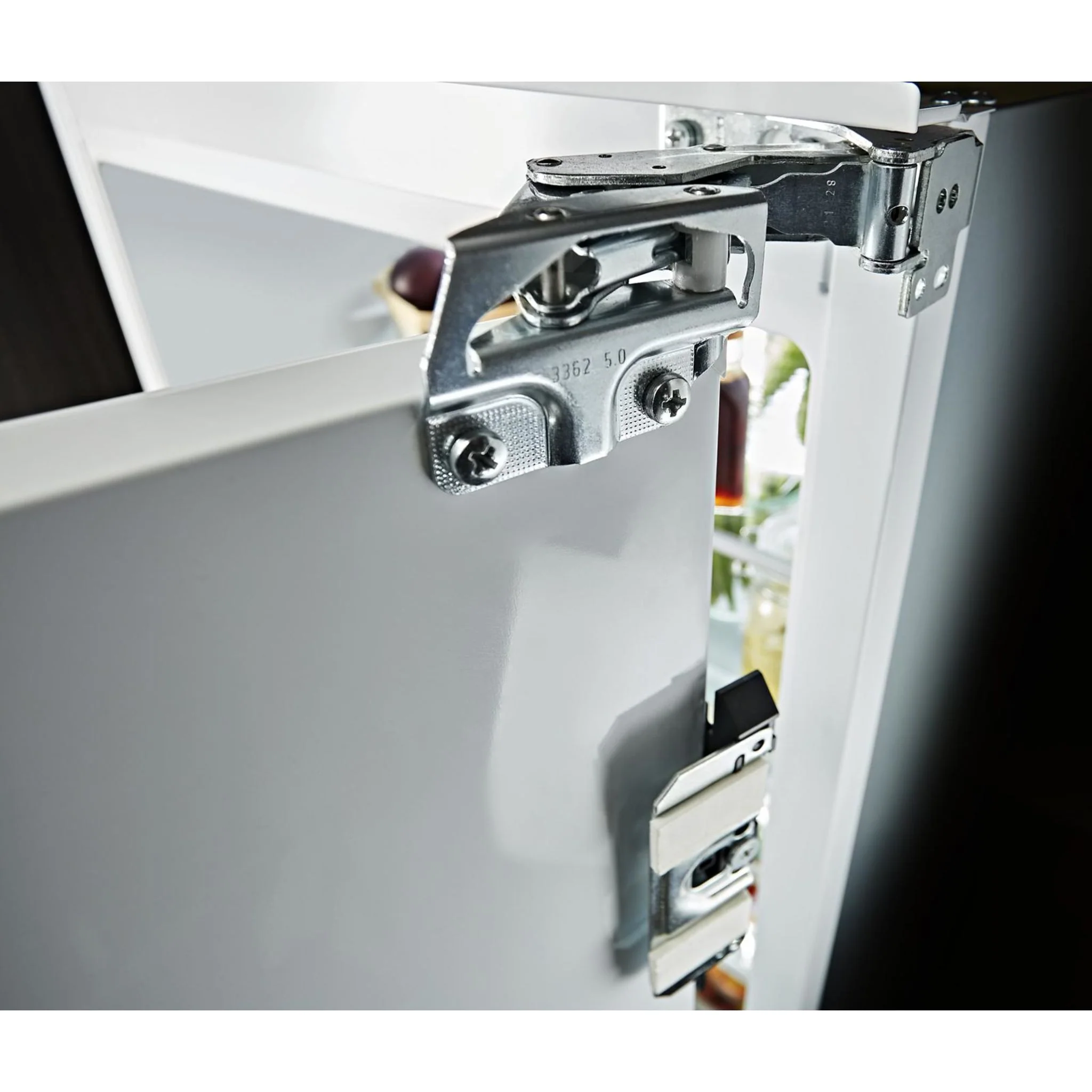 KitchenAid  24 " Fully Integrated Refrigerator (KBBX104EPA) - Image 30