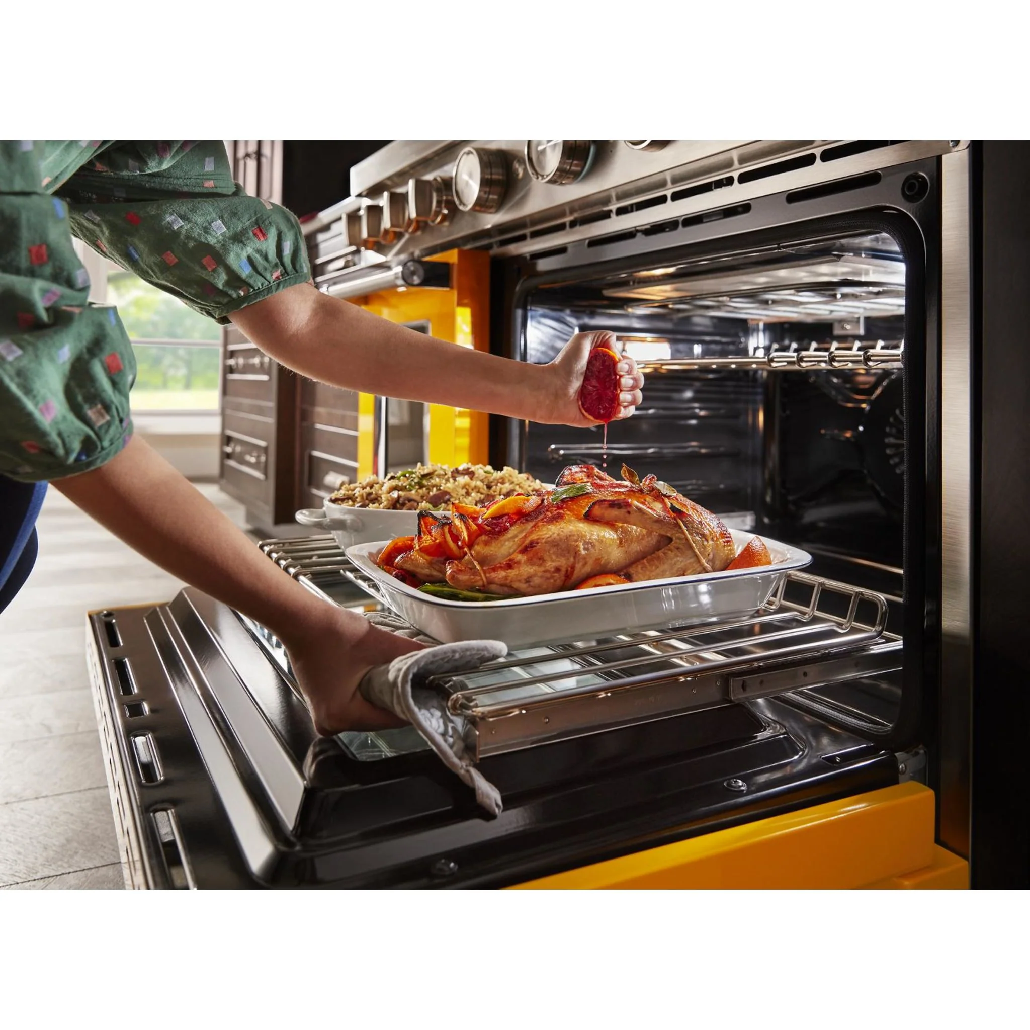 KitchenAid  48'' Smart Commercial-Style Dual Fuel Range with Griddle - Yellow Pepper (KFDC558JYP) - Image 10