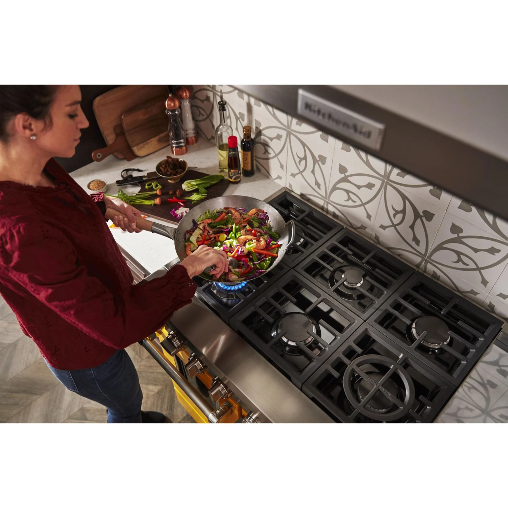 KitchenAid  48'' Smart Commercial-Style Dual Fuel Range with Griddle - Yellow Pepper (KFDC558JYP) - Image 48