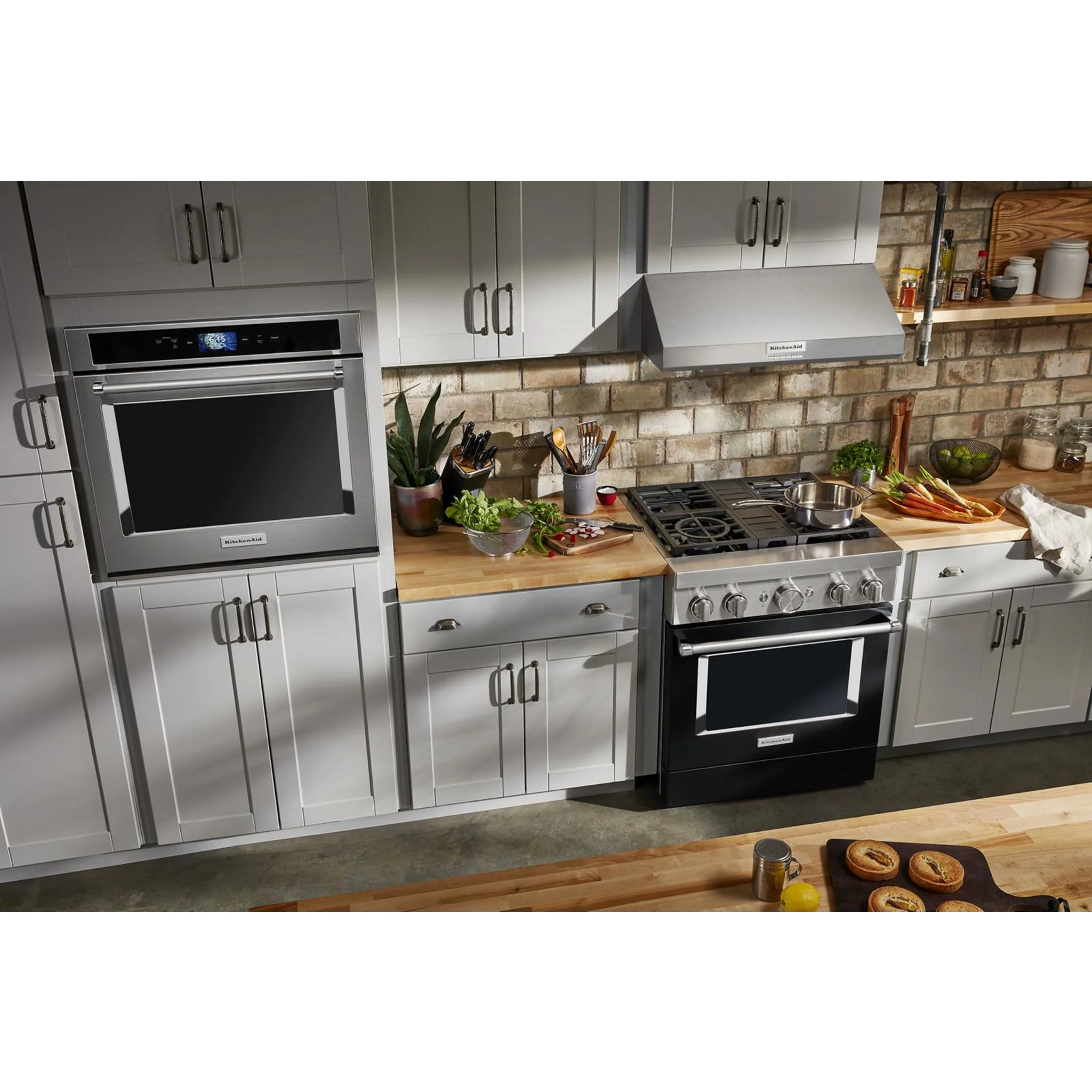 KitchenAid  30'' Smart Commercial-Style Dual Fuel Range with 4 Burners - Imperial Black (KFDC500JBK) - Image 55