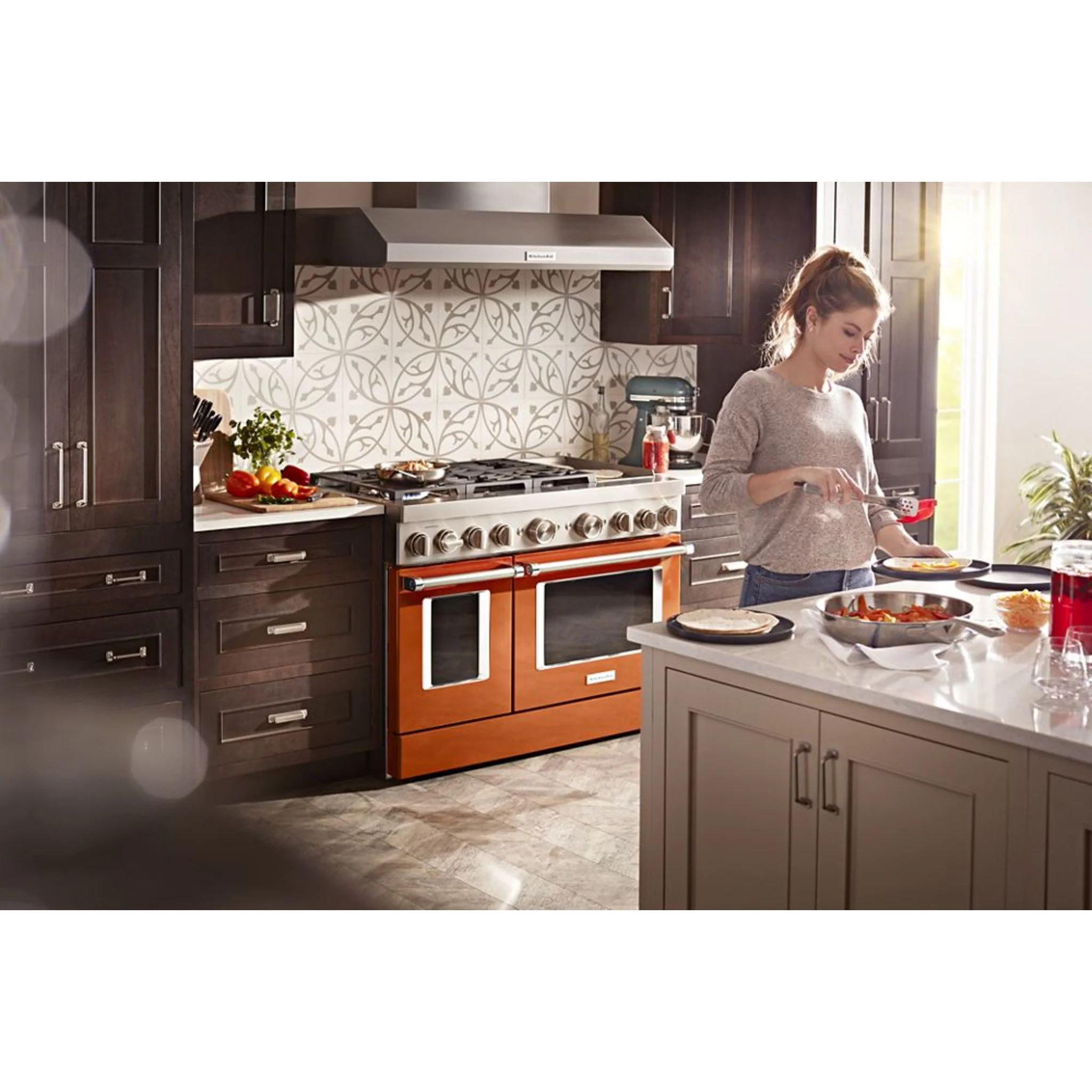 KitchenAid  48'' Smart Commercial-Style Dual Fuel Range with Griddle - Imperial Black (KFDC558JBK) - Image 9