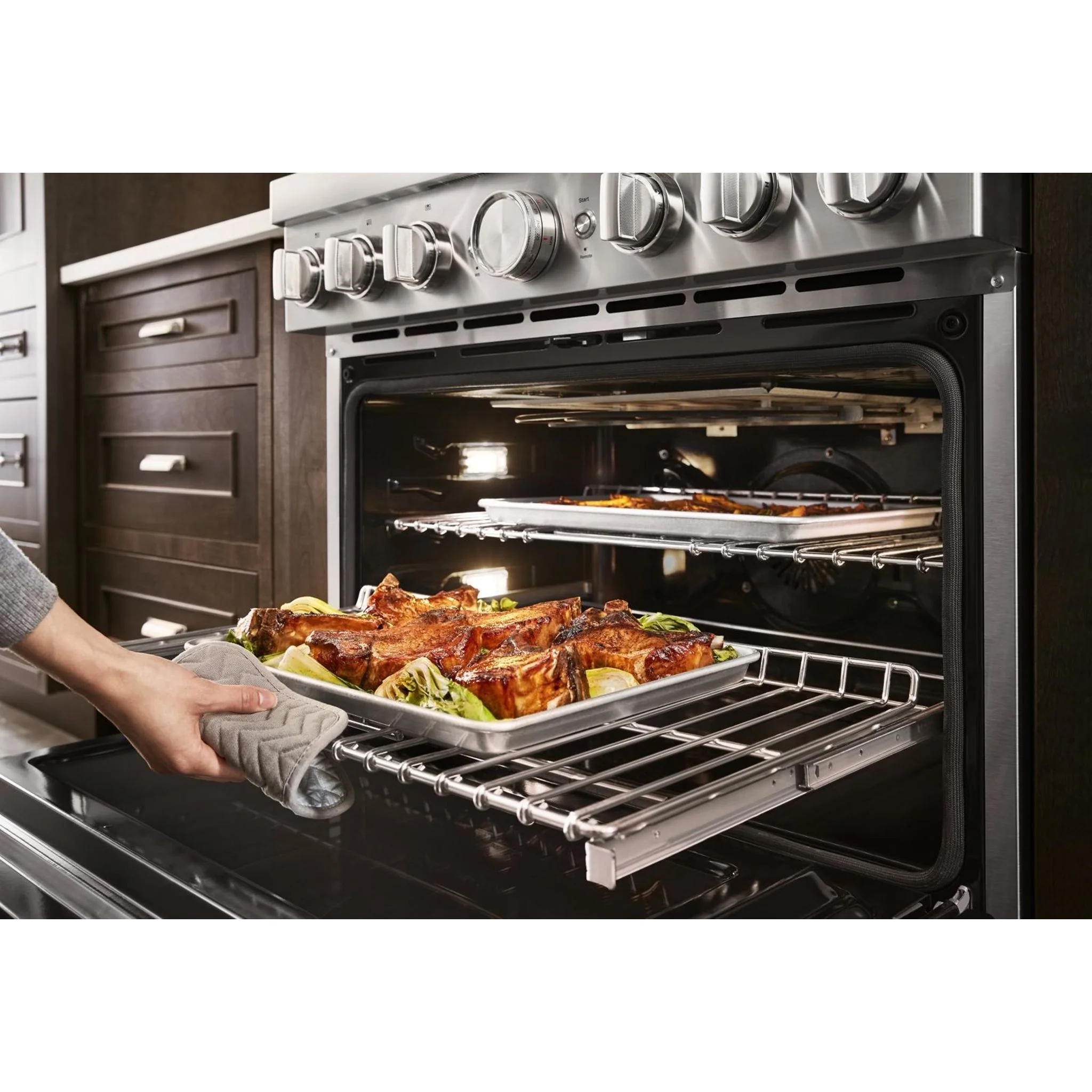 KitchenAid  36'' Smart Commercial-Style Dual Fuel Range with 6 Burners - Misty Blue (KFDC506JMB) - Image 66