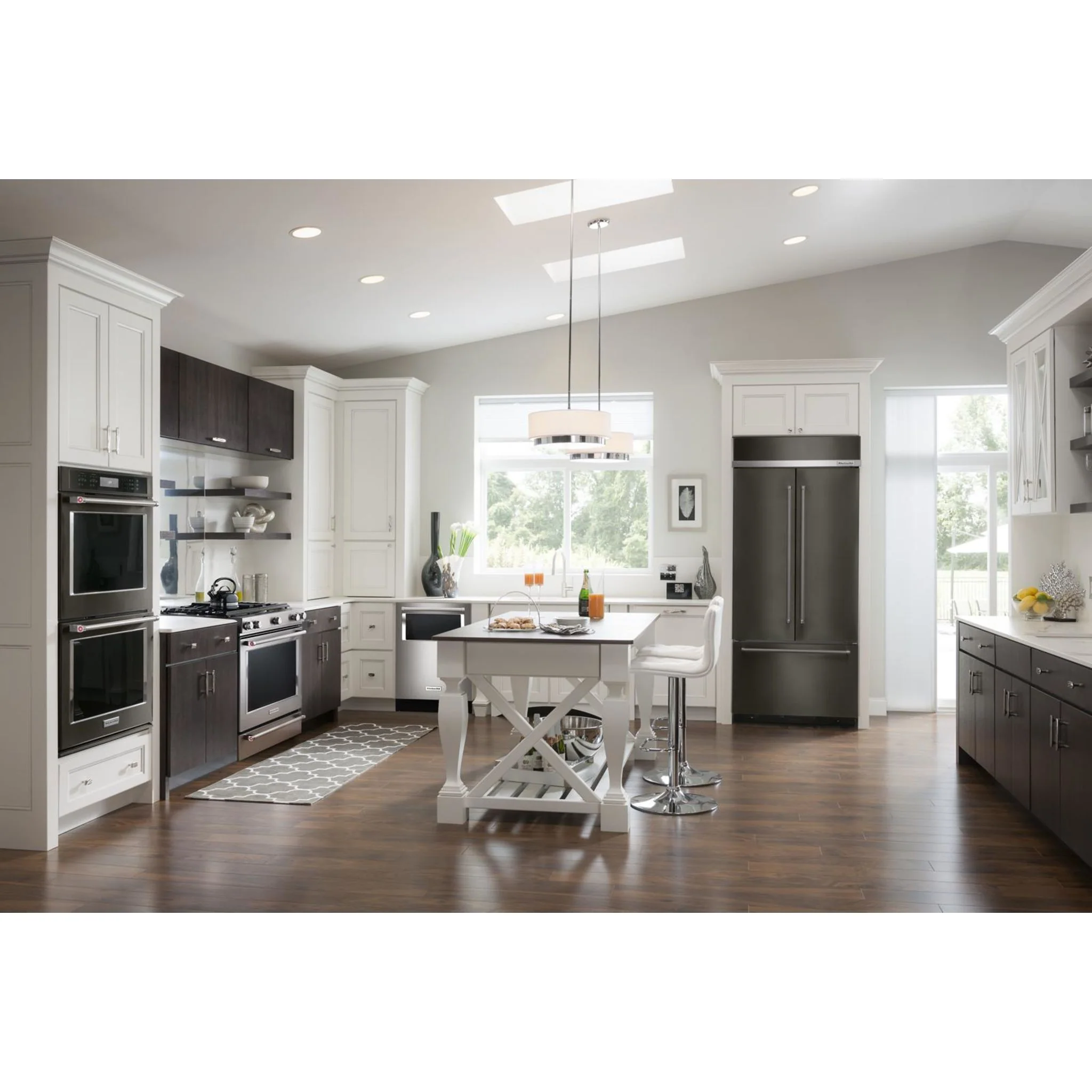 KitchenAid 24.2 cu.ft. 42" Width Built-In Stainless French Door Refrigerator with Platinum Interior Design - Black Stainless Steel with PrintShield™ Finish (KBFN502EBS) - Image 21