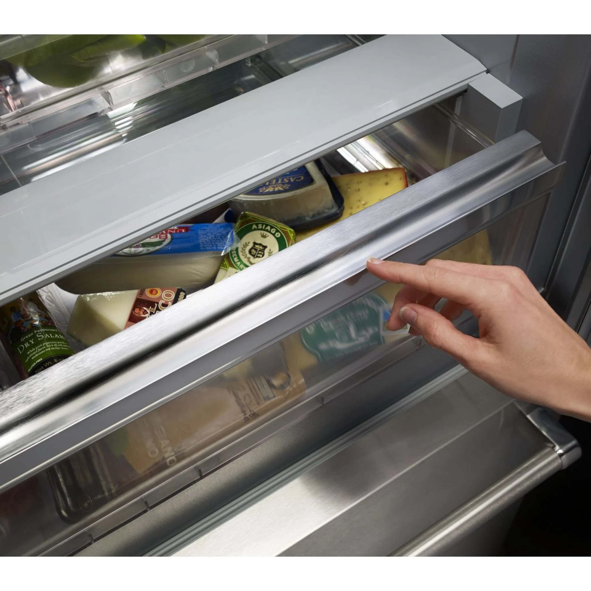 KitchenAid 20.8 cu.ft. 36" Width Built In Stainless Steel French Door Refrigerator with Platinum Interior Design - Stainless Steel (KBFN506ESS) - Image 17