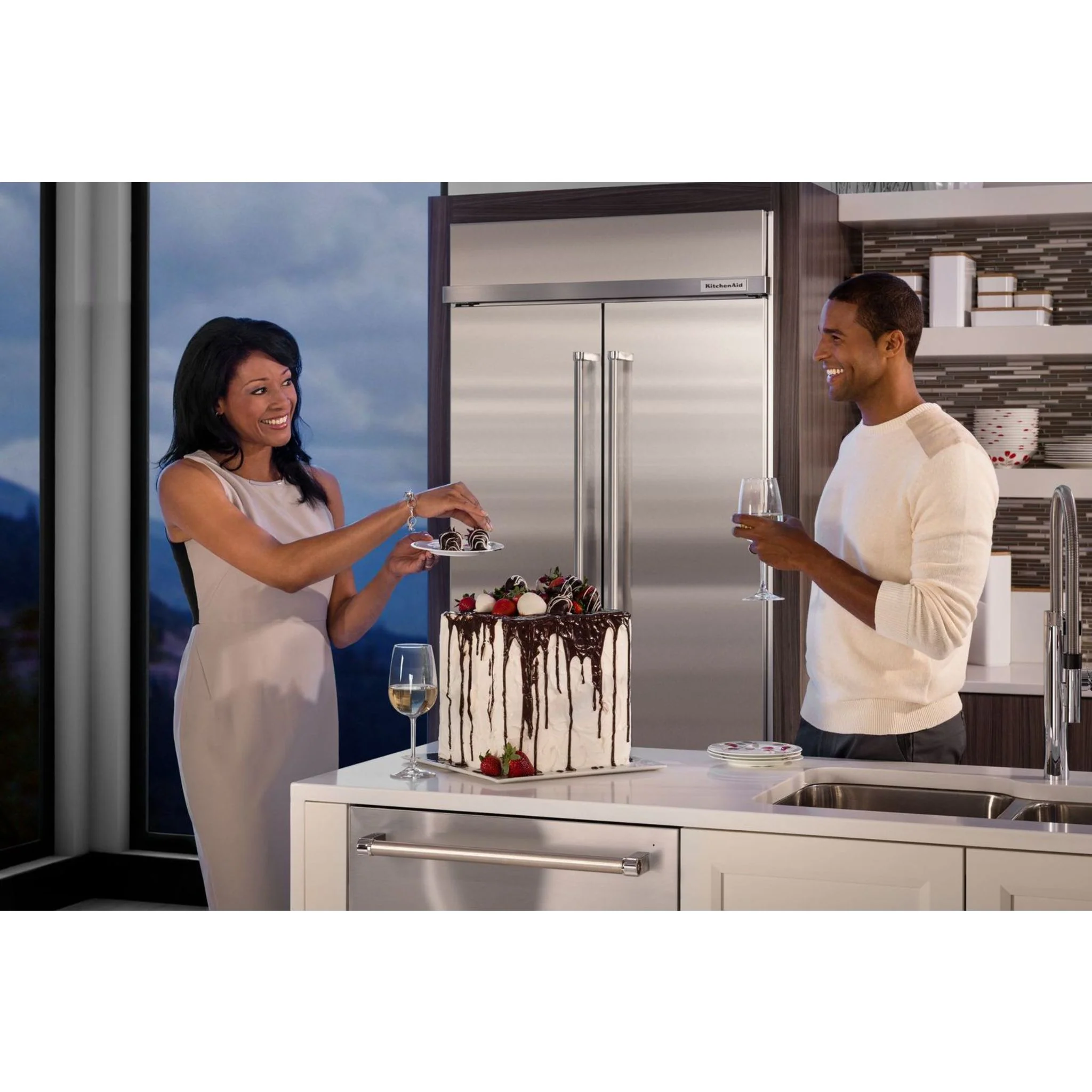 KitchenAid 20.8 cu.ft. 36" Width Built In Stainless Steel French Door Refrigerator with Platinum Interior Design - Stainless Steel (KBFN506ESS) - Image 25