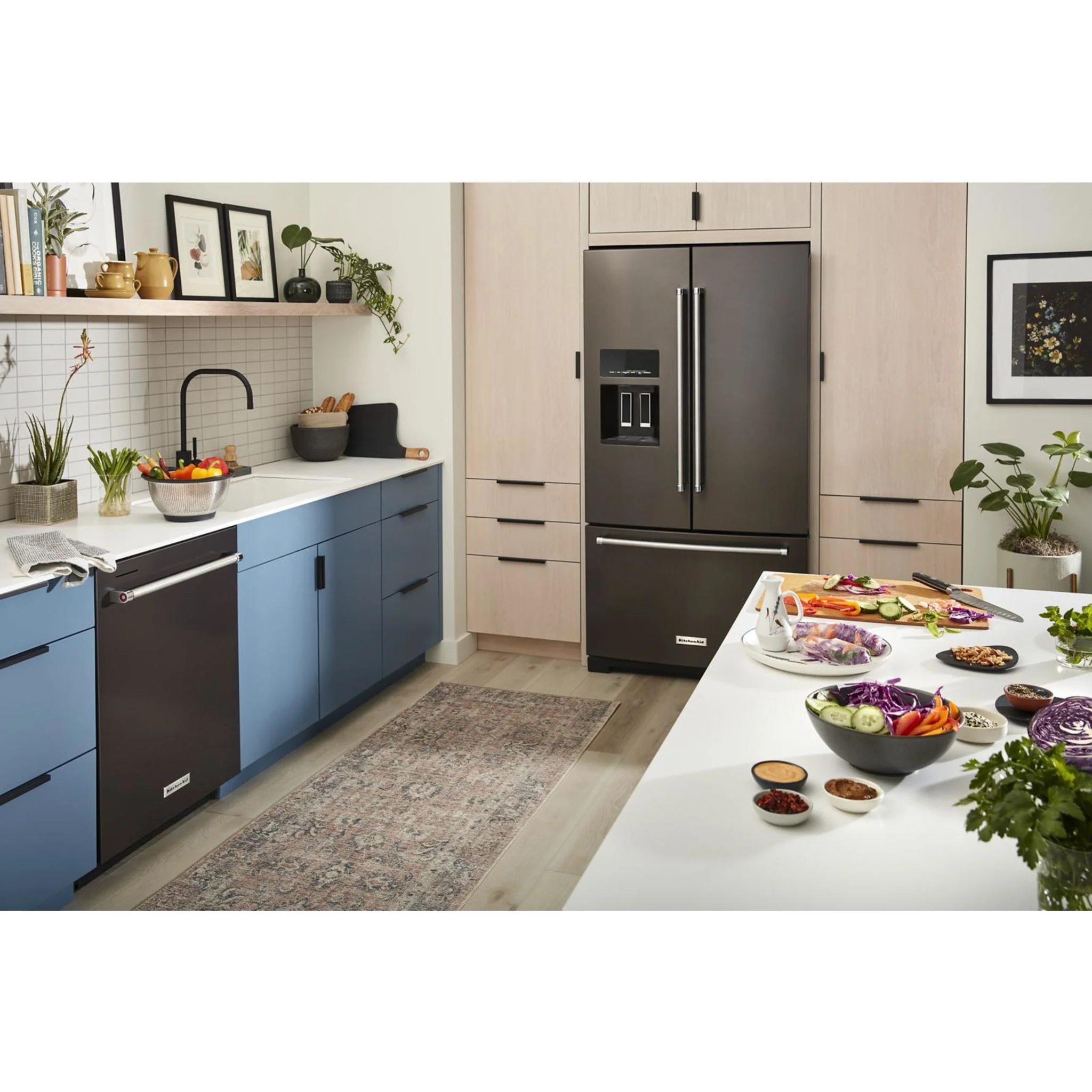 KitchenAid 26.8 cu.ft. Standard-Depth French Door Refrigerator with Exterior Ice and Water Dispenser - Black Stainless (KRFF577KBS) - Image 6