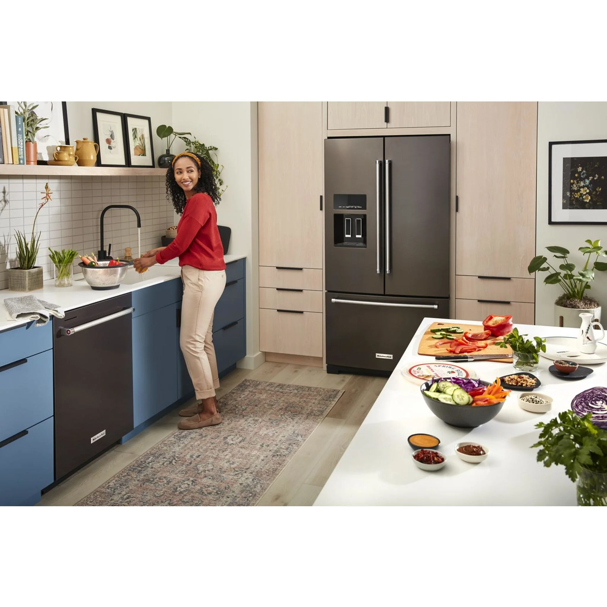 KitchenAid 26.8 cu.ft. Standard-Depth French Door Refrigerator with Exterior Ice and Water Dispenser - Black Stainless (KRFF577KBS) - Image 7