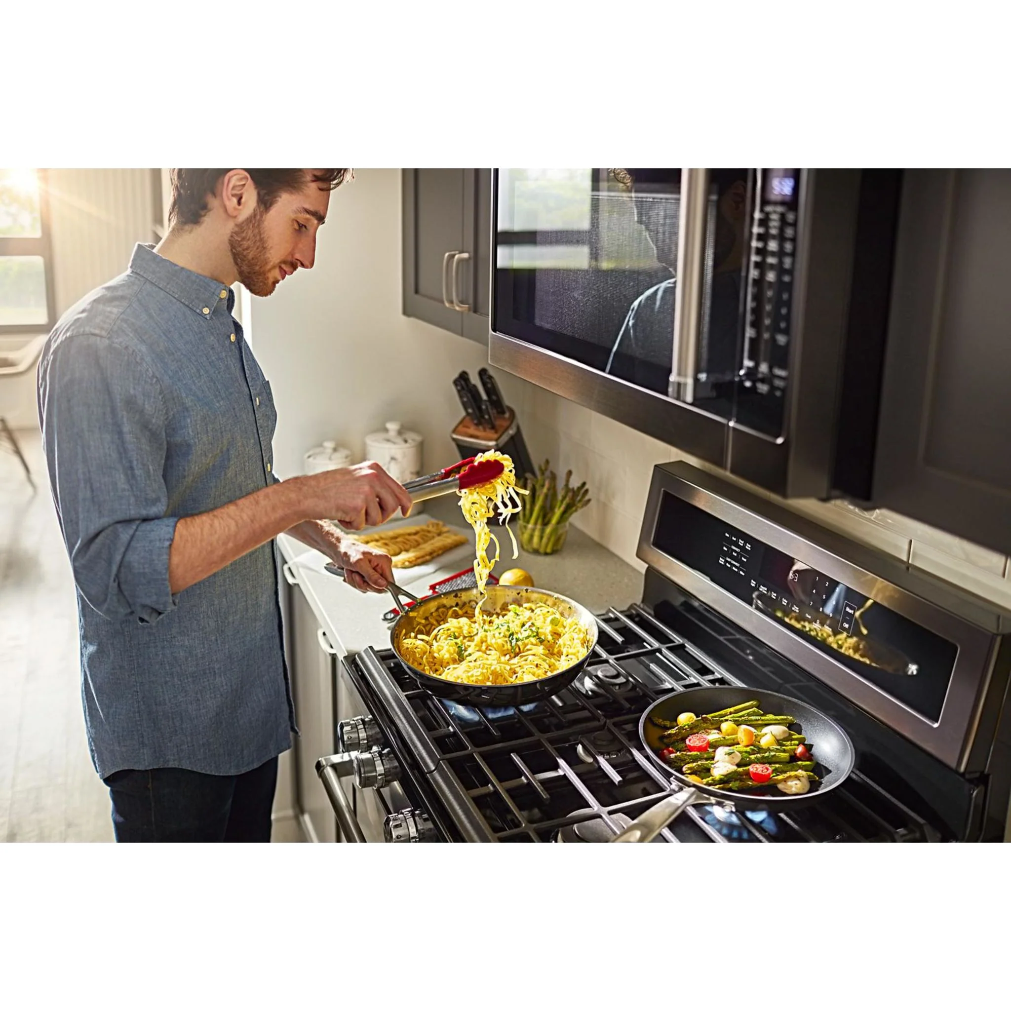 KitchenAid 30" 5-Burner Gas Convection Range - Black Stainless (KFGG500EBS) - Image 19