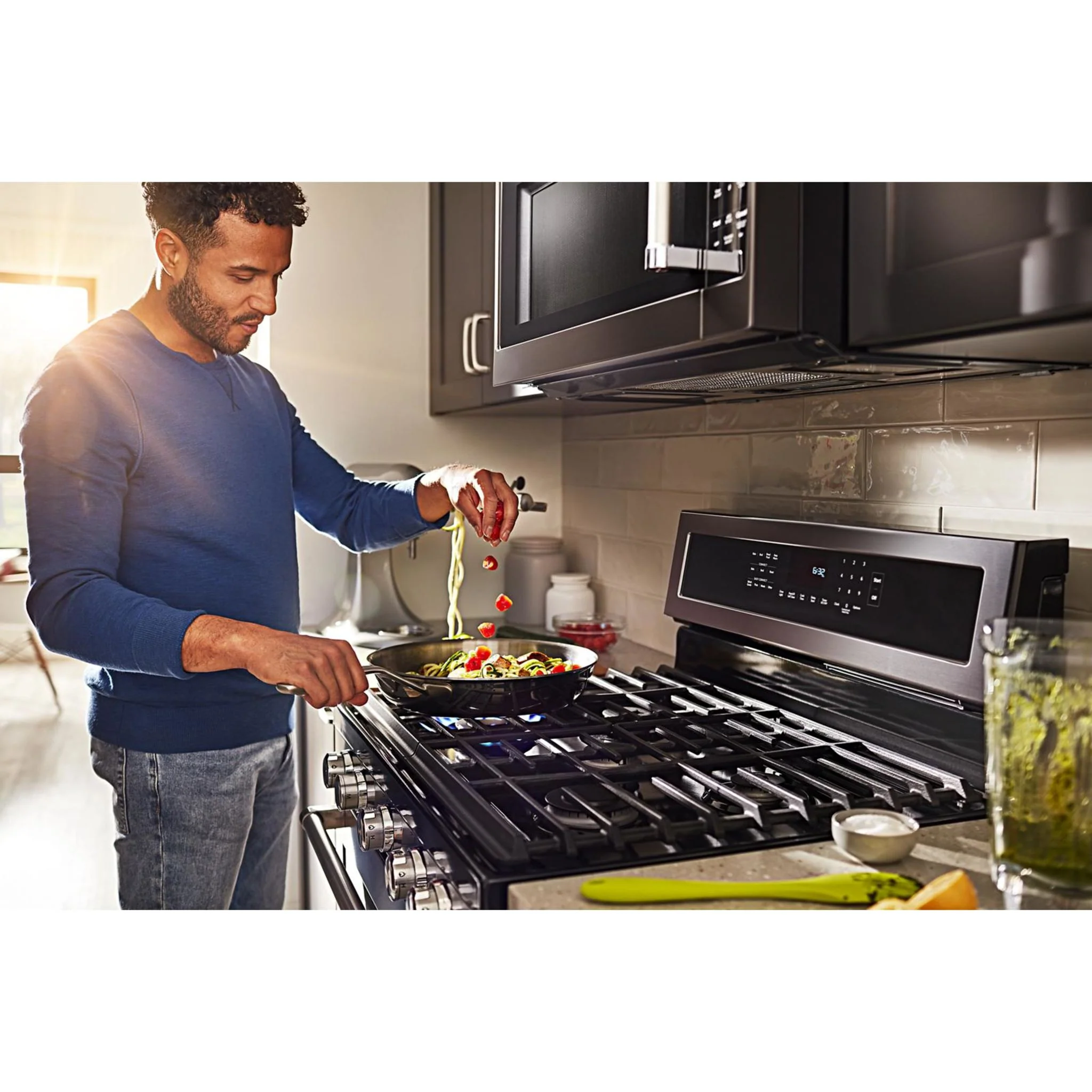 KitchenAid 30" 5-Burner Gas Convection Range - Black Stainless (KFGG500EBS) - Image 27