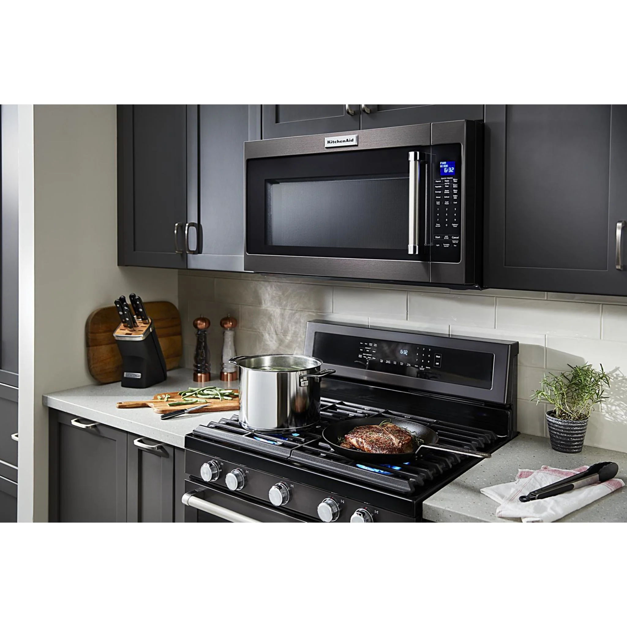 KitchenAid 30" 5-Burner Gas Convection Range - Black Stainless (KFGG500EBS) - Image 37