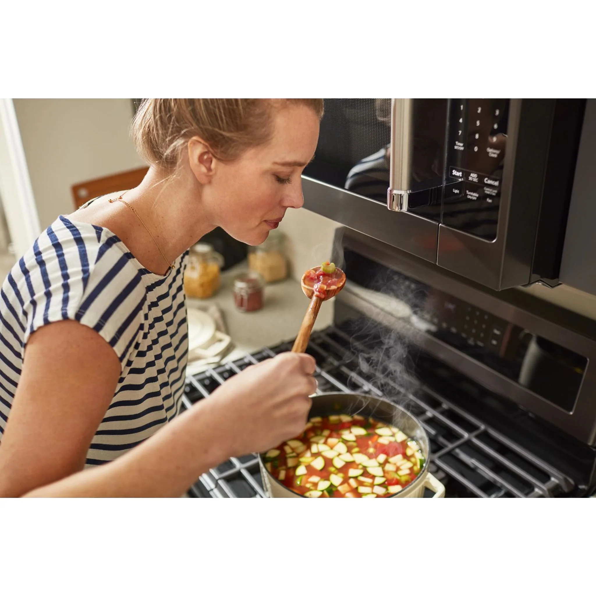 KitchenAid 30" 5-Burner Gas Convection Range - Black Stainless (KFGG500EBS) - Image 7