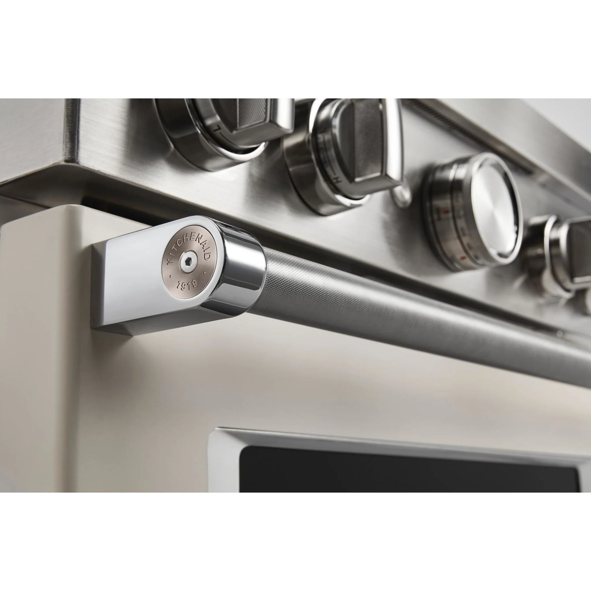 KitchenAid  30'' Smart Commercial-Style Gas Range with 4 Burners - Milkshake (KFGC500JMH) - Image 39